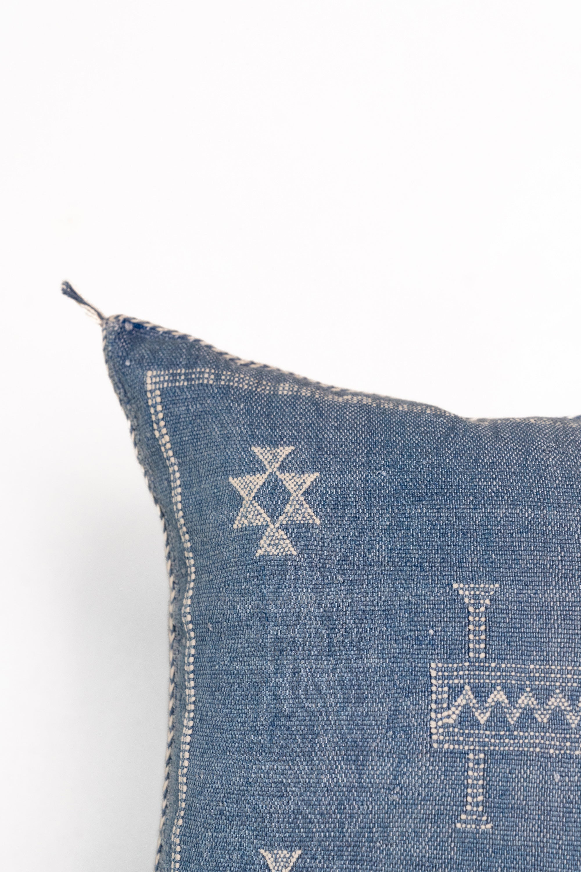 District Loom Pillow Cover No. 1092