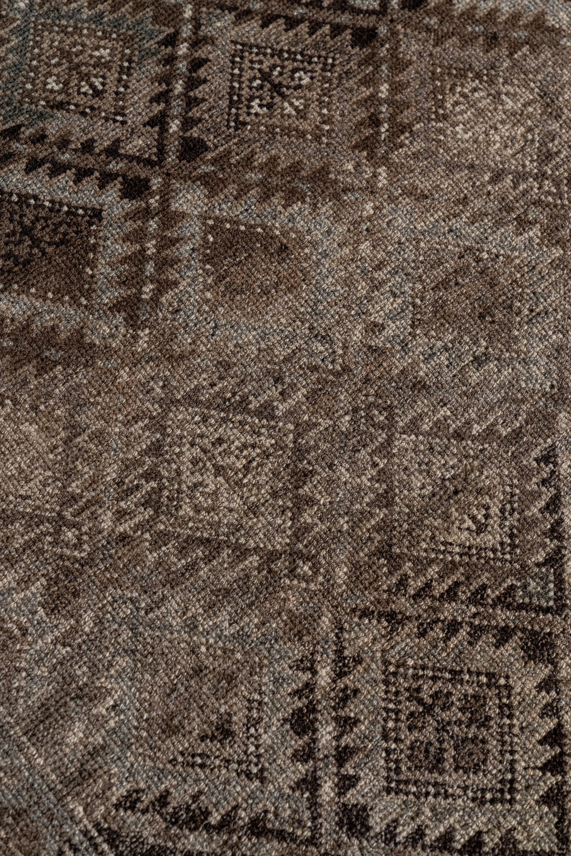 District Loom Vintage Shiraz Area Rug Chinook