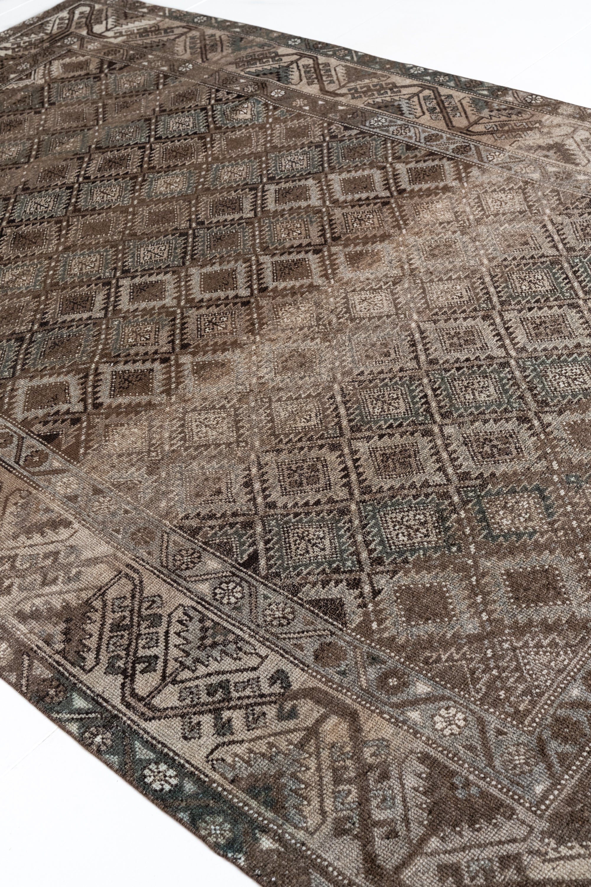 District Loom Vintage Shiraz Area Rug Chinook