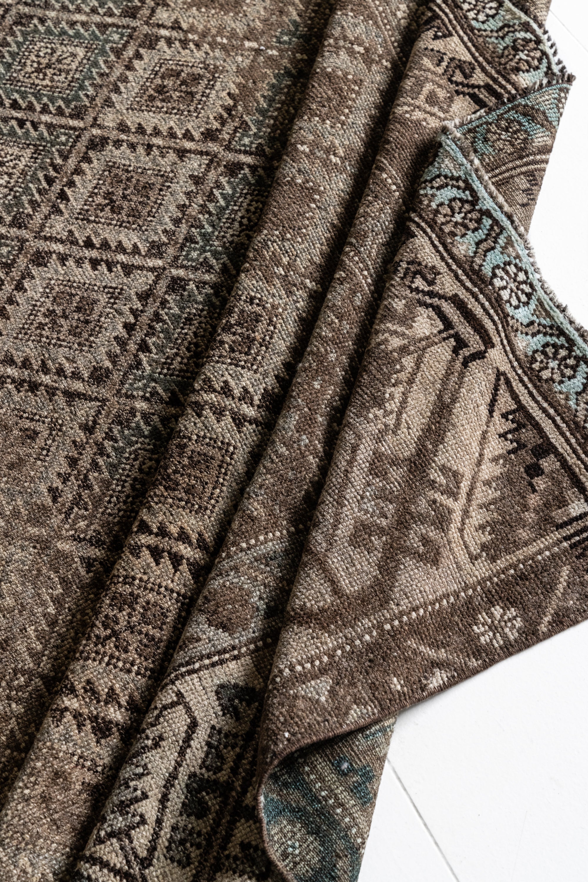 District Loom Vintage Shiraz Area Rug Chinook