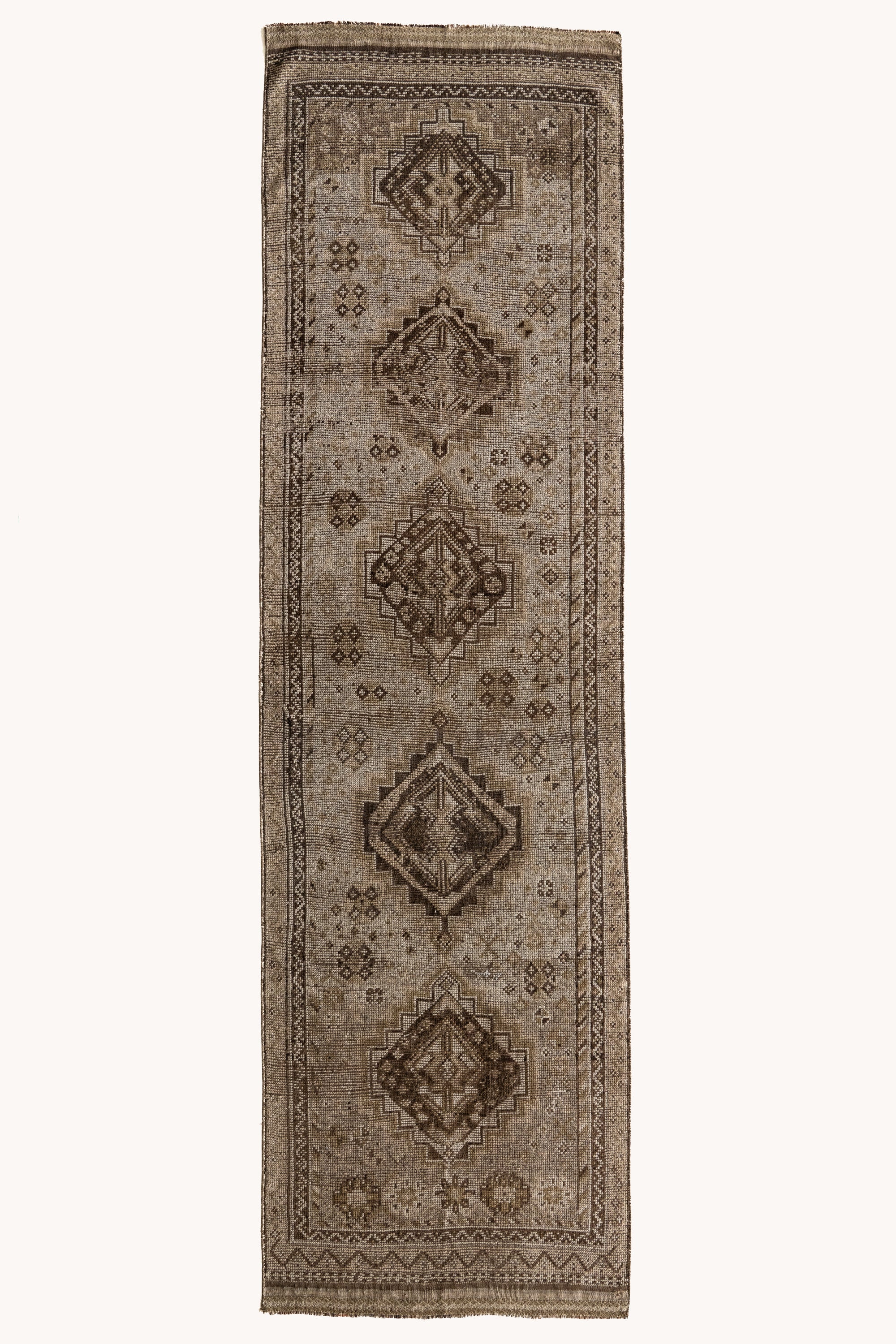 District loom Vintage Shiraz Runner Rug Ismay