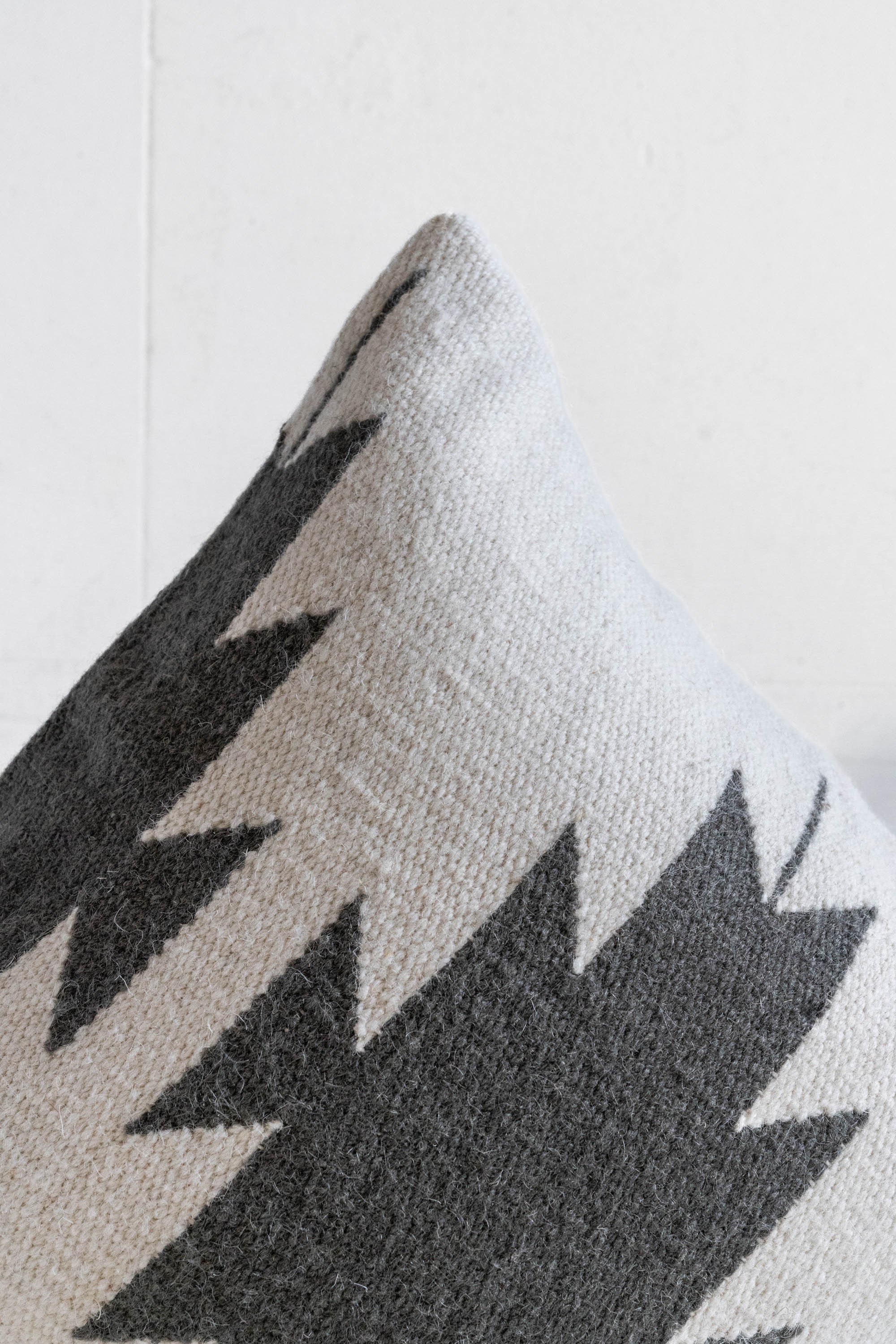 District Loom District Loom Pillow Cover No. 1284