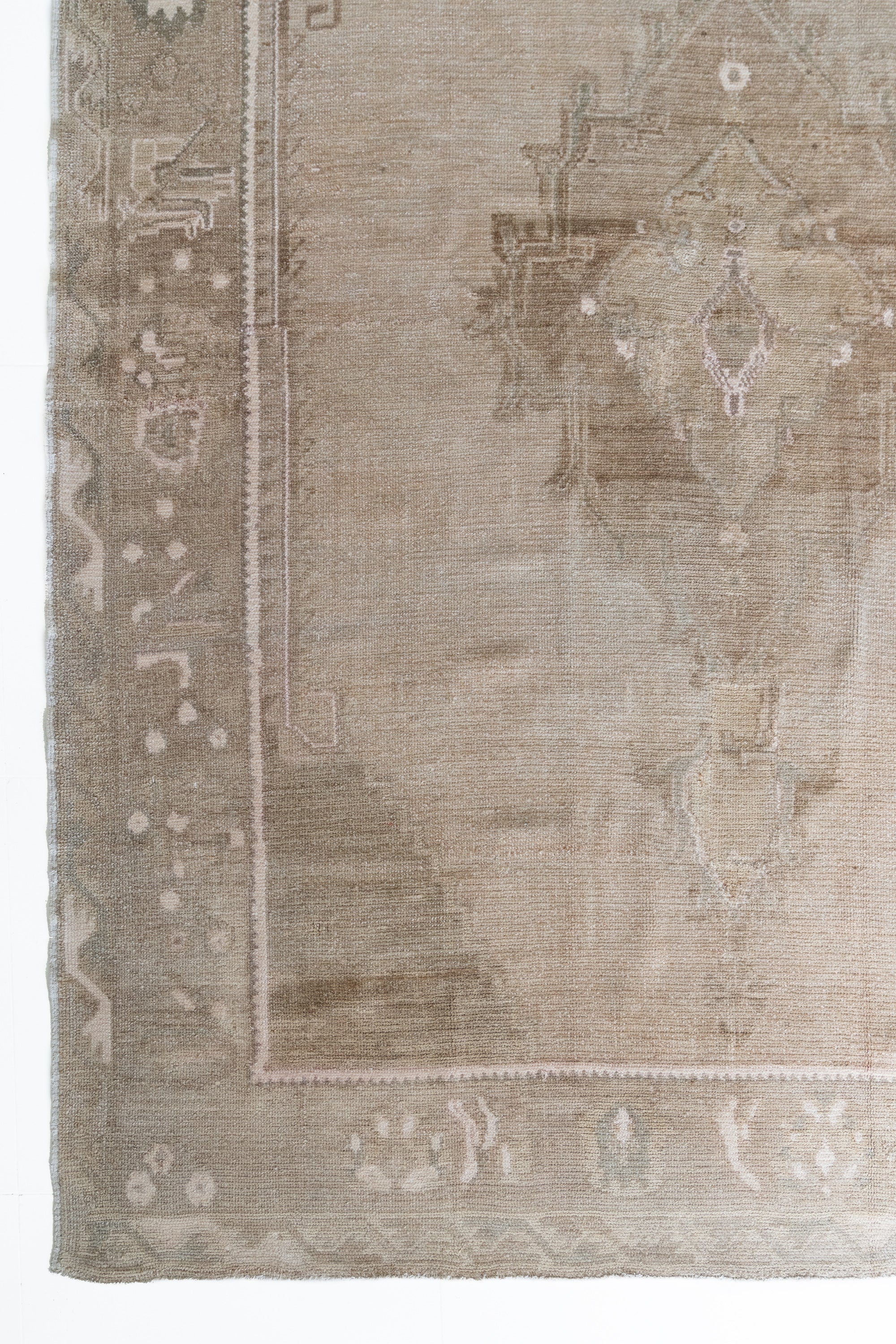 District Loom Vintage Area Rug Vienna