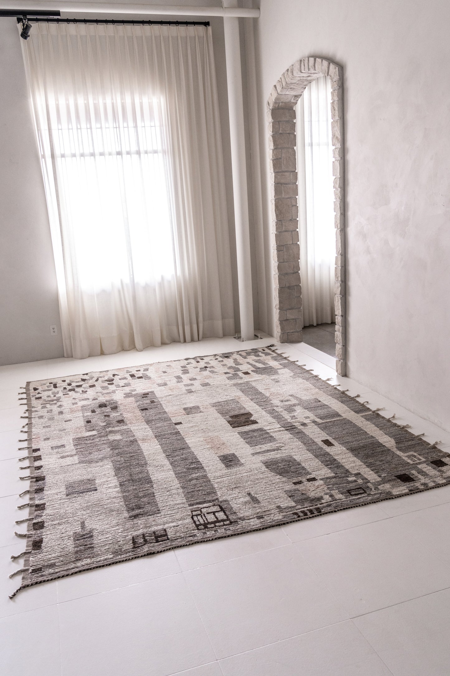District Loom Contemporary Tulu area rug 019