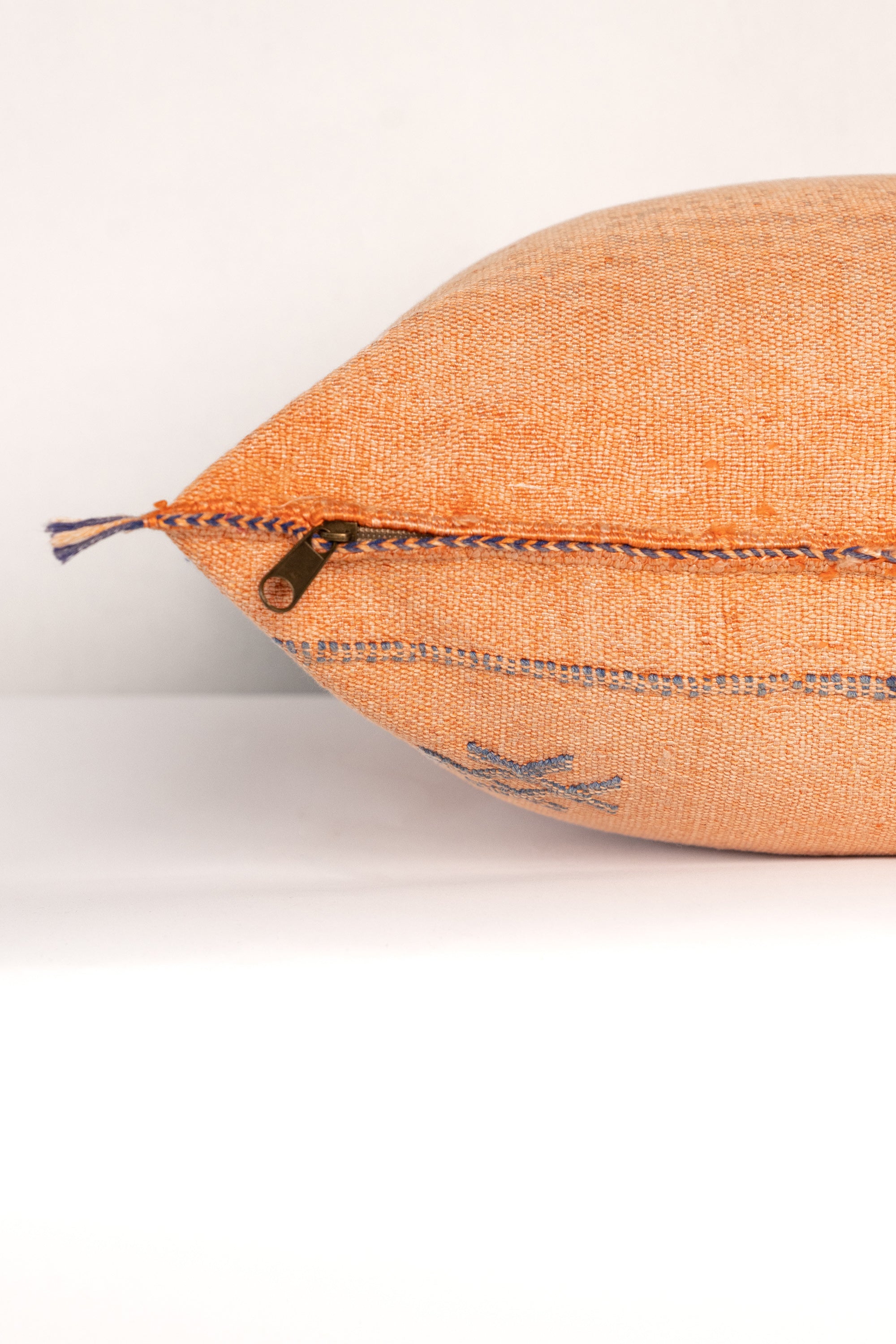 District Loom Pillow Cover No. 1043