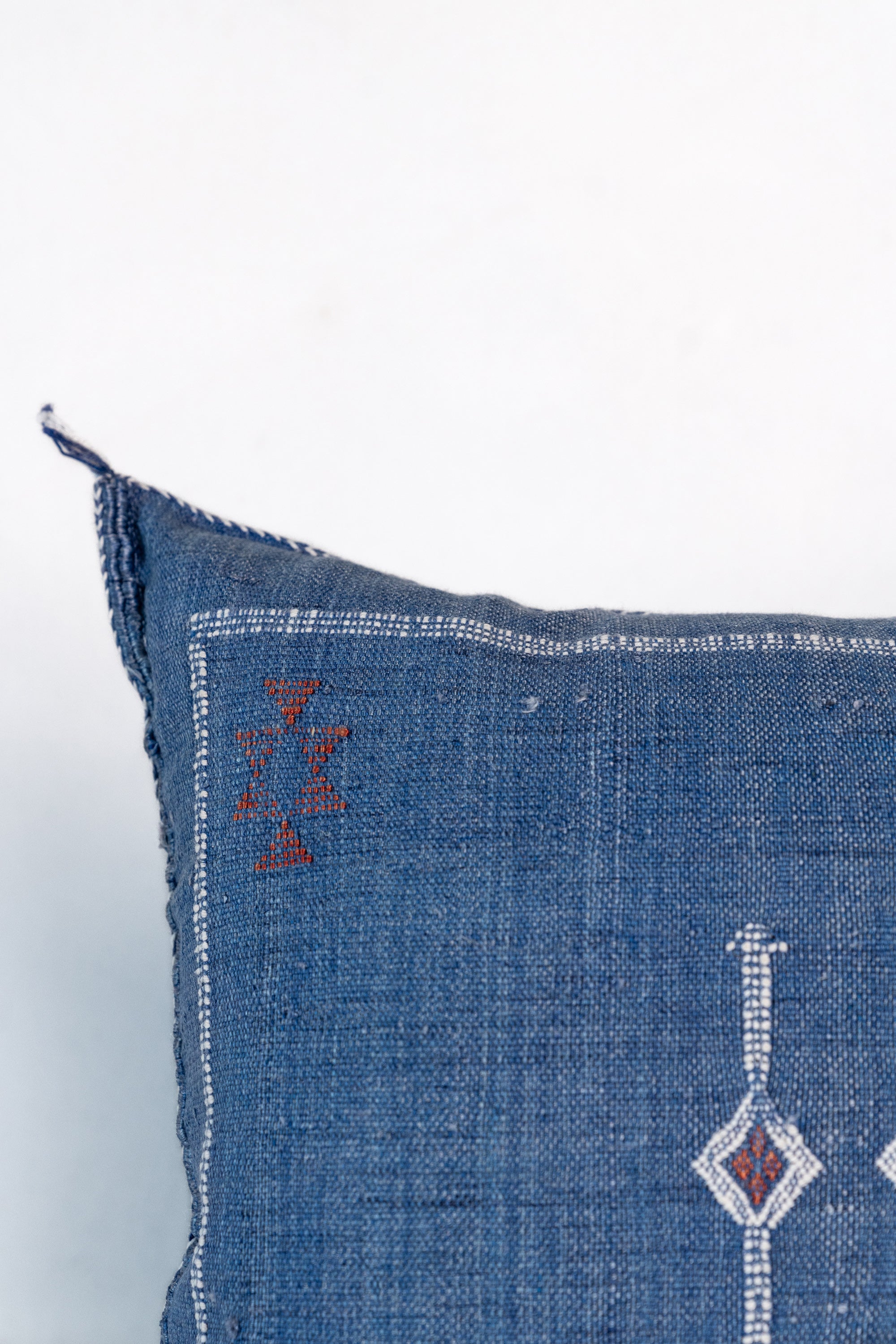 District Loom Pillow Cover No. 1097