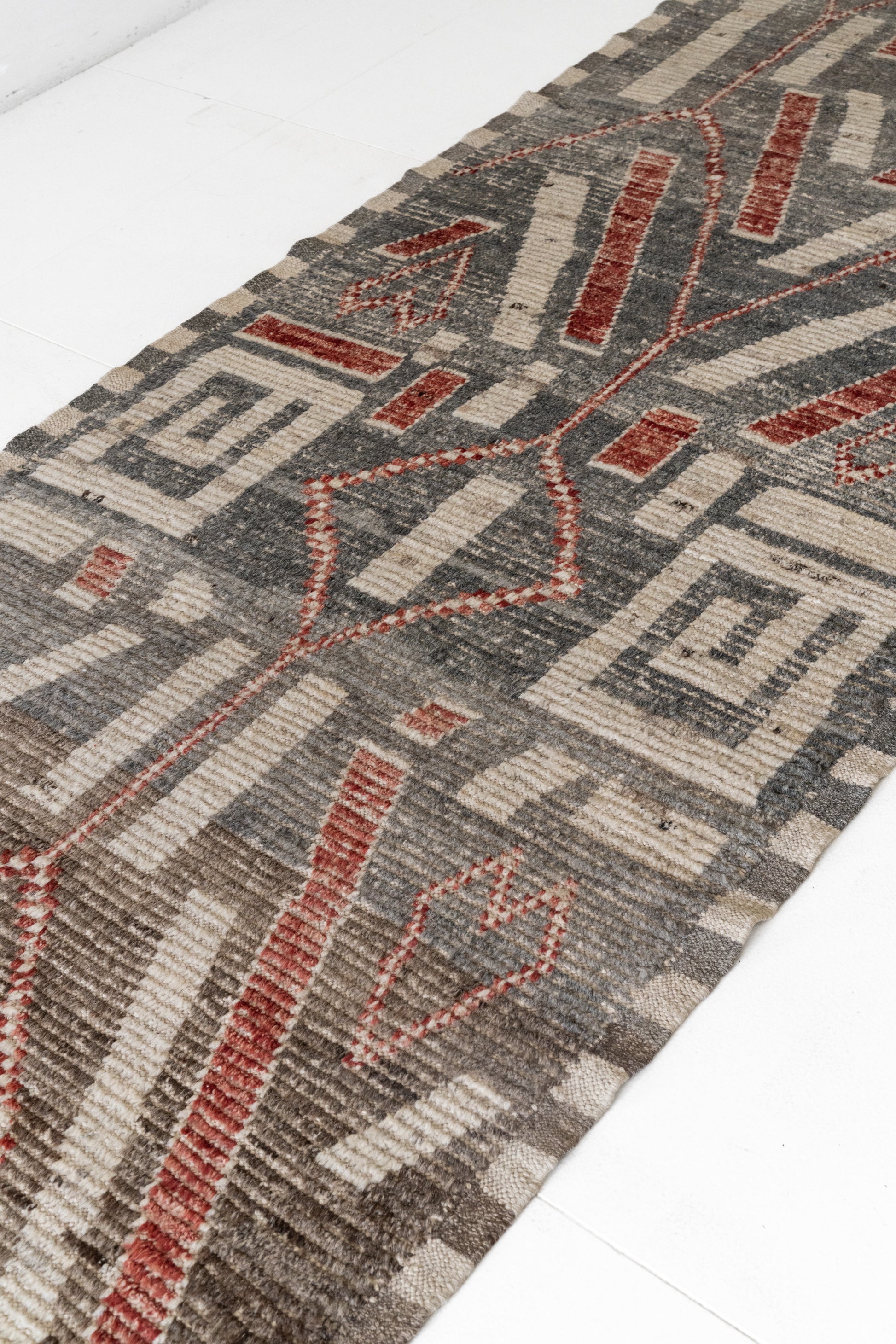 District Loom Contemporary Tulu runner rug 024