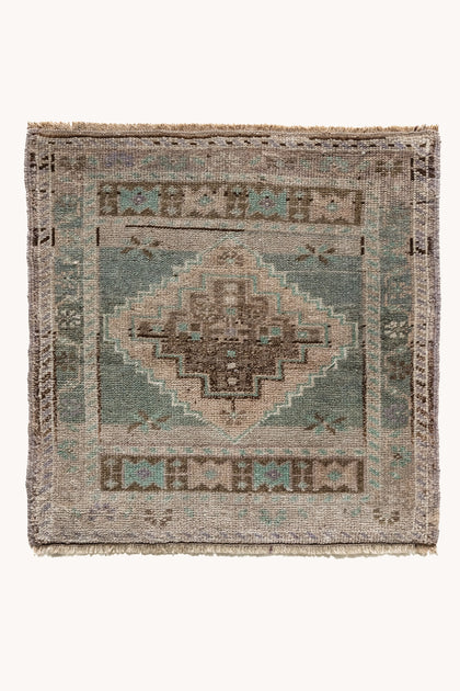 Small Rugs – District Loom