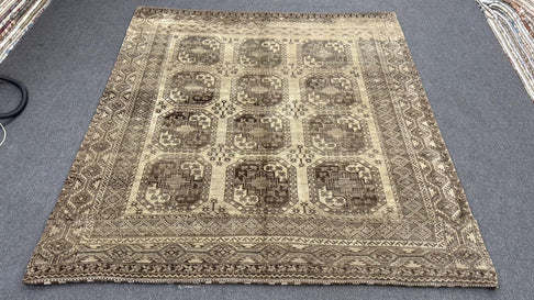 Harris Custom Breakfast Room Rug 9' x 10'