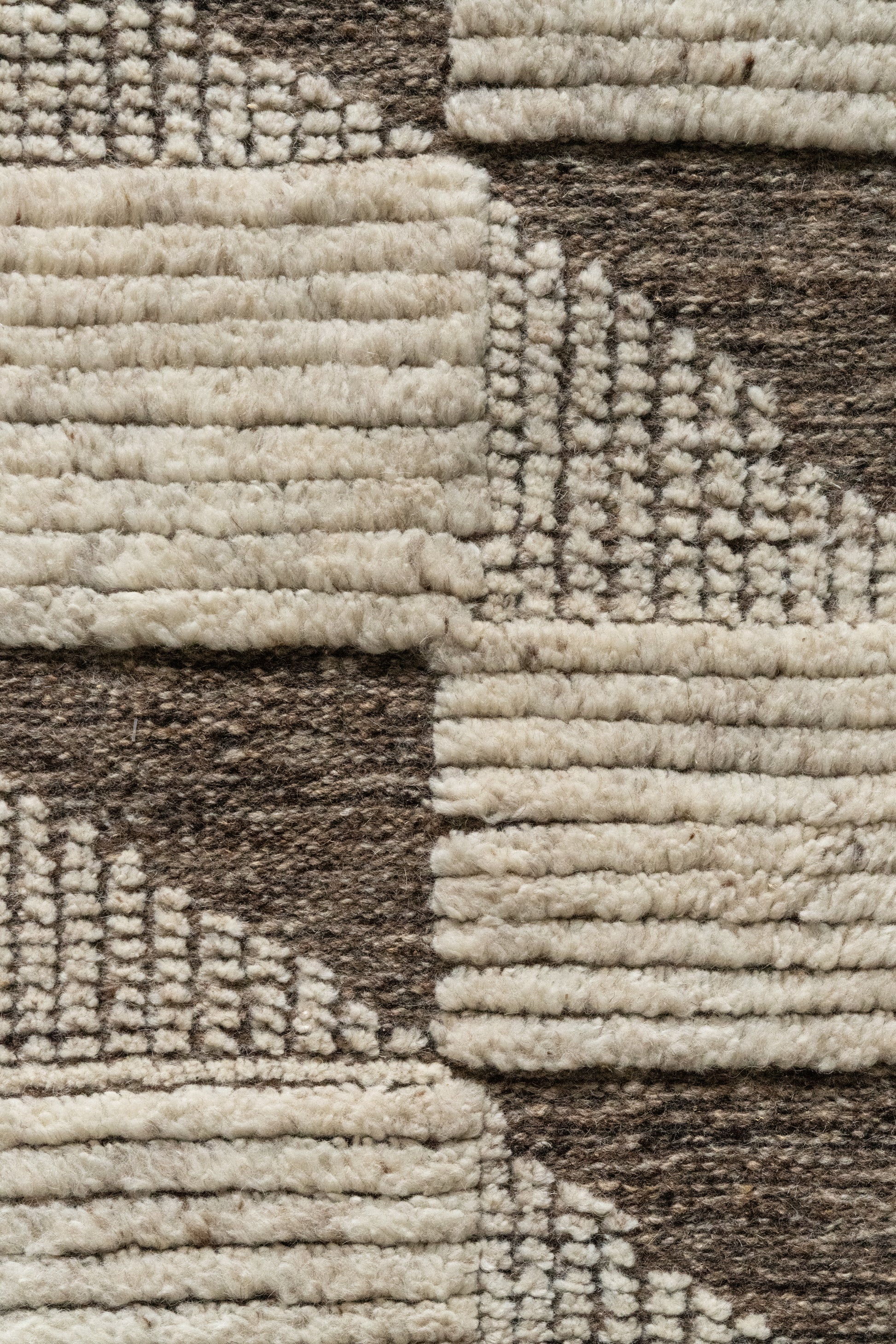 District-Loom-Alpine-Collection-Alps-Corner-Detail
