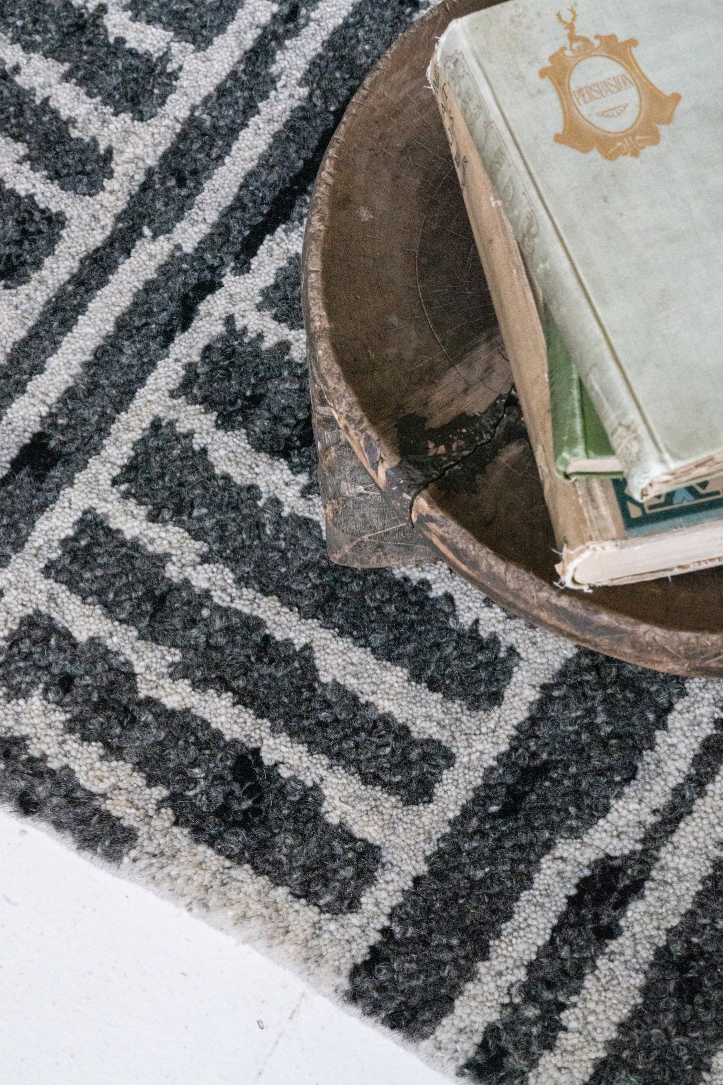Alpine-Iron-Alps :: District-Loom-Alpine-Collection-Alps-Corner-Styled