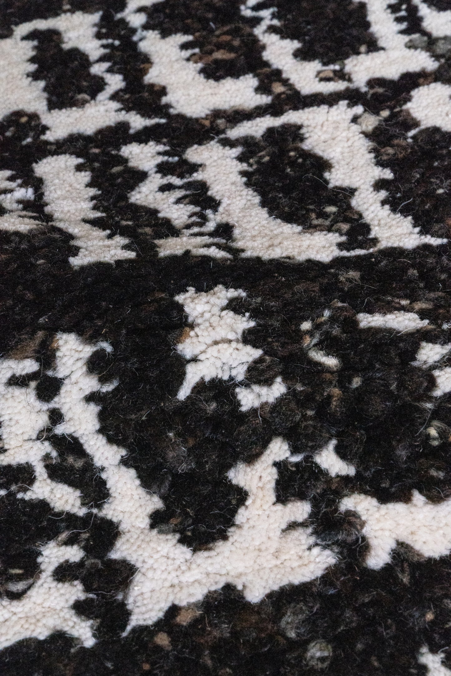 Alpine-Iron-Mountain :: District-Loom-Alpine-Collection-Iron-Mountain-Detail