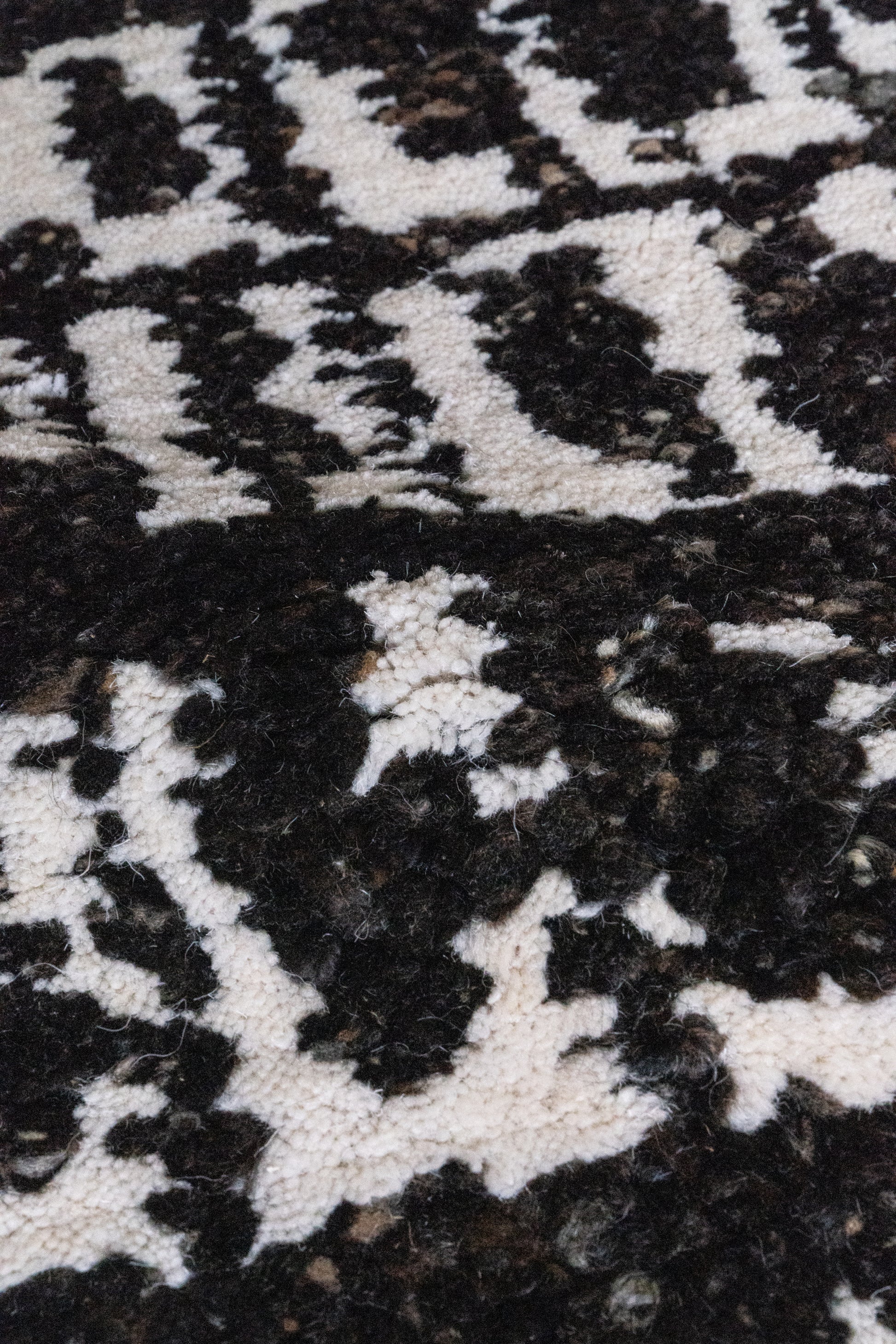 Alpine-Iron-Mountain :: District-Loom-Alpine-Collection-Iron-Mountain-Detail