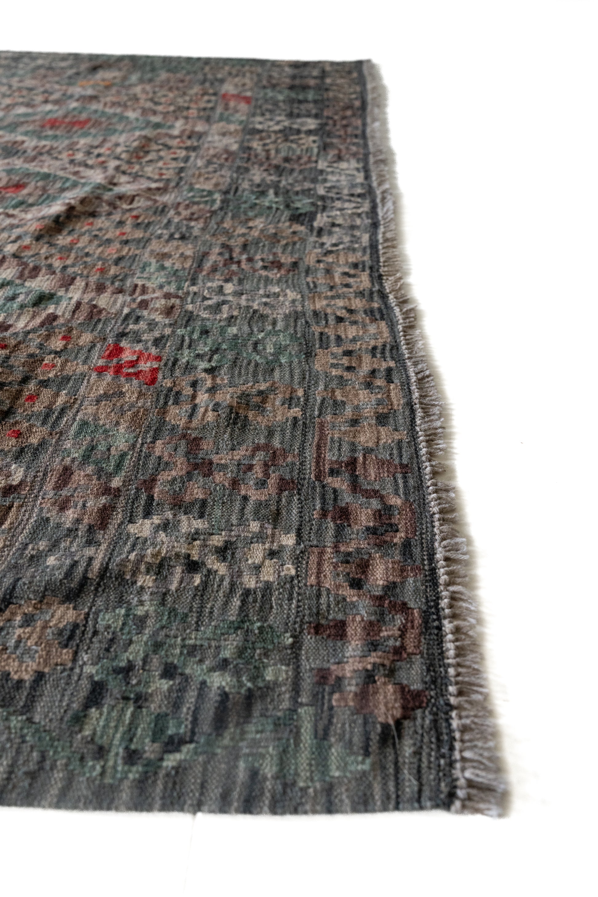 District-Loom-Antique-Kilim-Area-Rug-Della