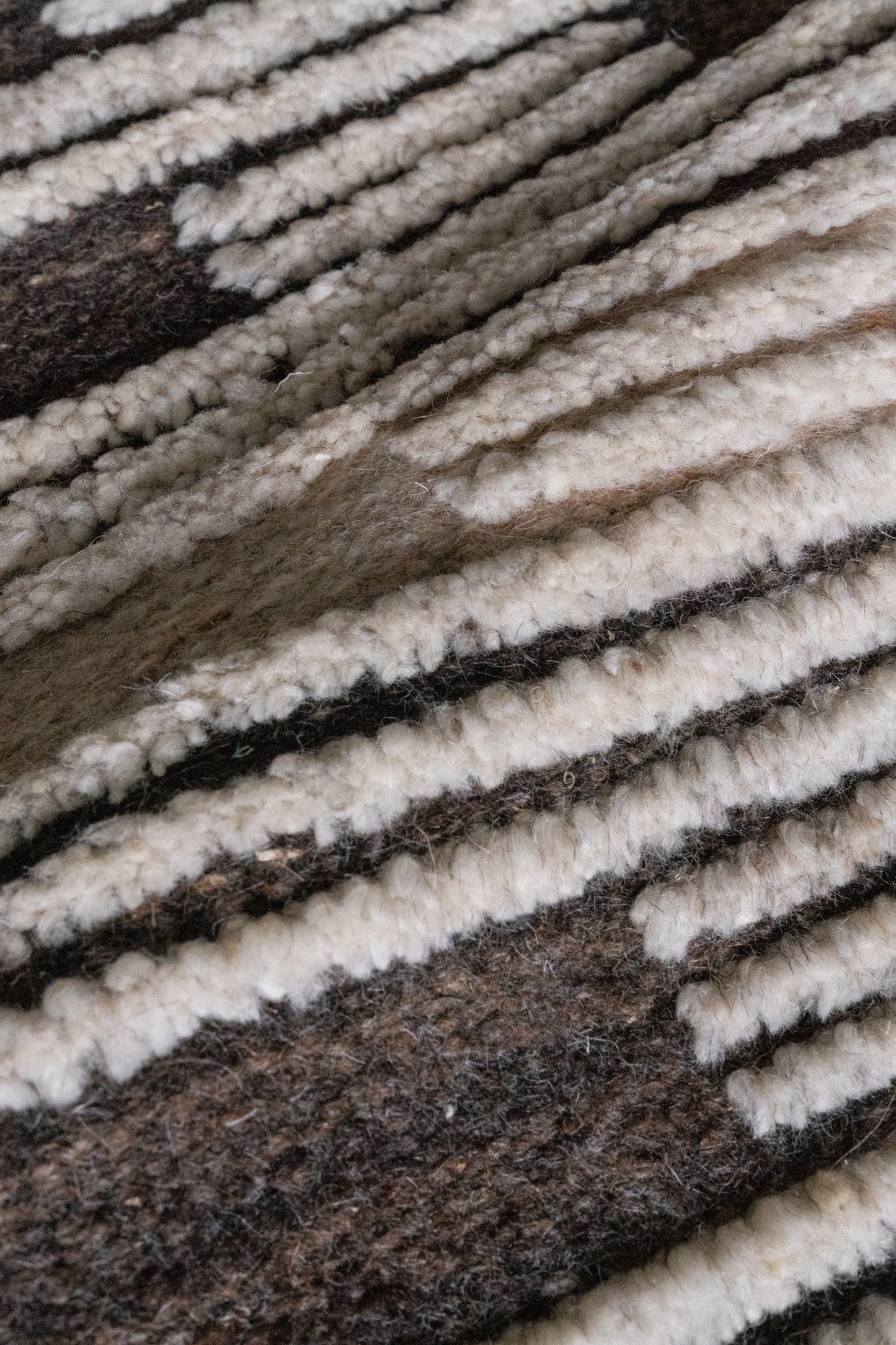 District-Loom-Culoir-Collection-Modern-Made-to-Order-Rug-Axis-Plains
