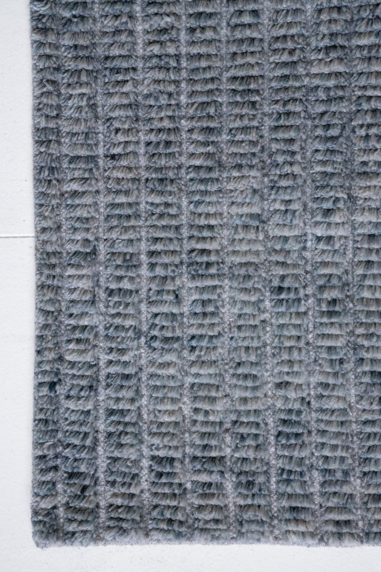District-Loom-Culoir-Collection-Modern-Made-to-Order-Rug-Axis-Slate