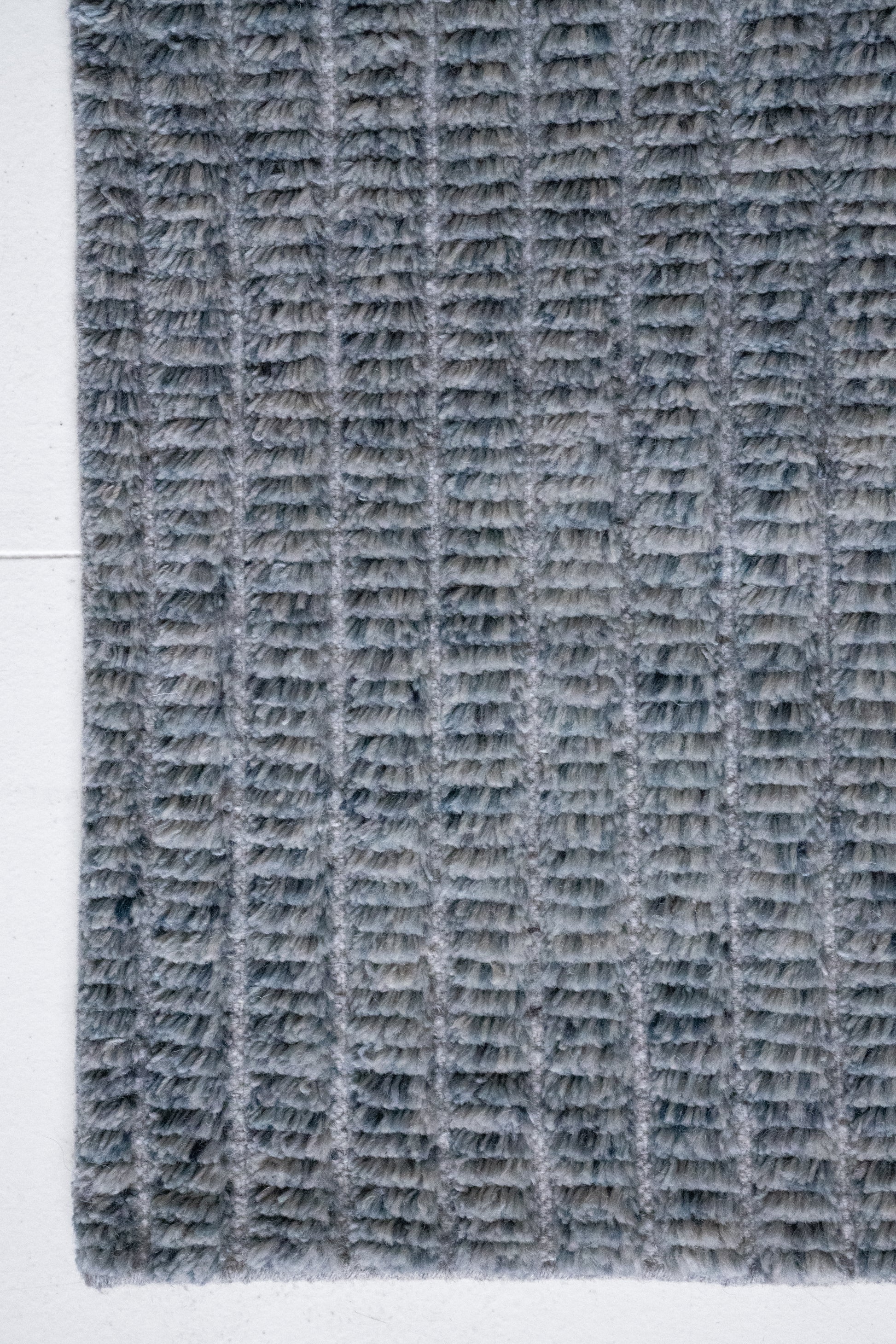 District-Loom-Culoir-Collection-Modern-Made-to-Order-Rug-Axis-Slate