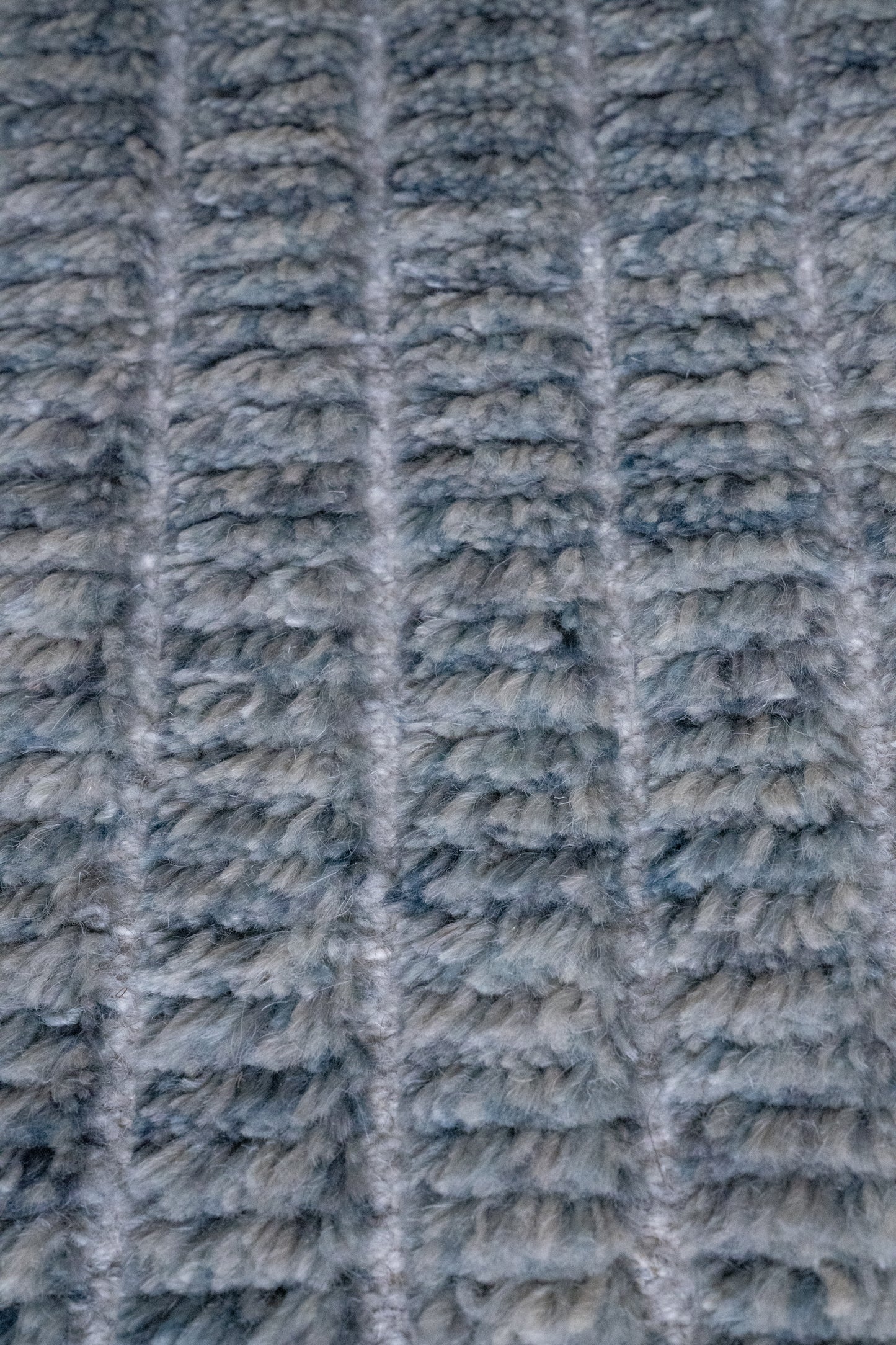 District-Loom-Culoir-Collection-Modern-Made-to-Order-Rug-Axis-Slate