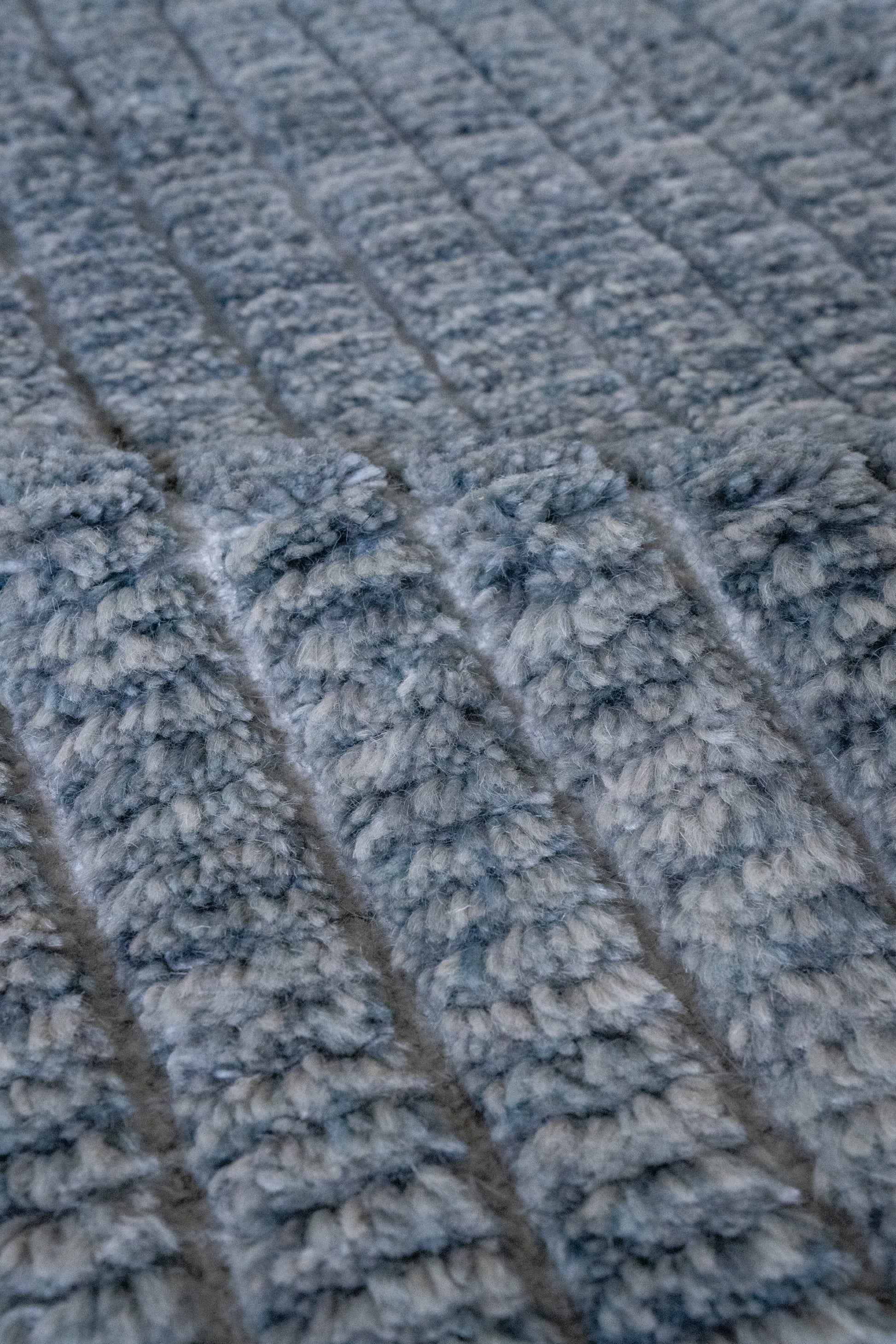District-Loom-Culoir-Collection-Modern-Made-to-Order-Rug-Axis-Slate