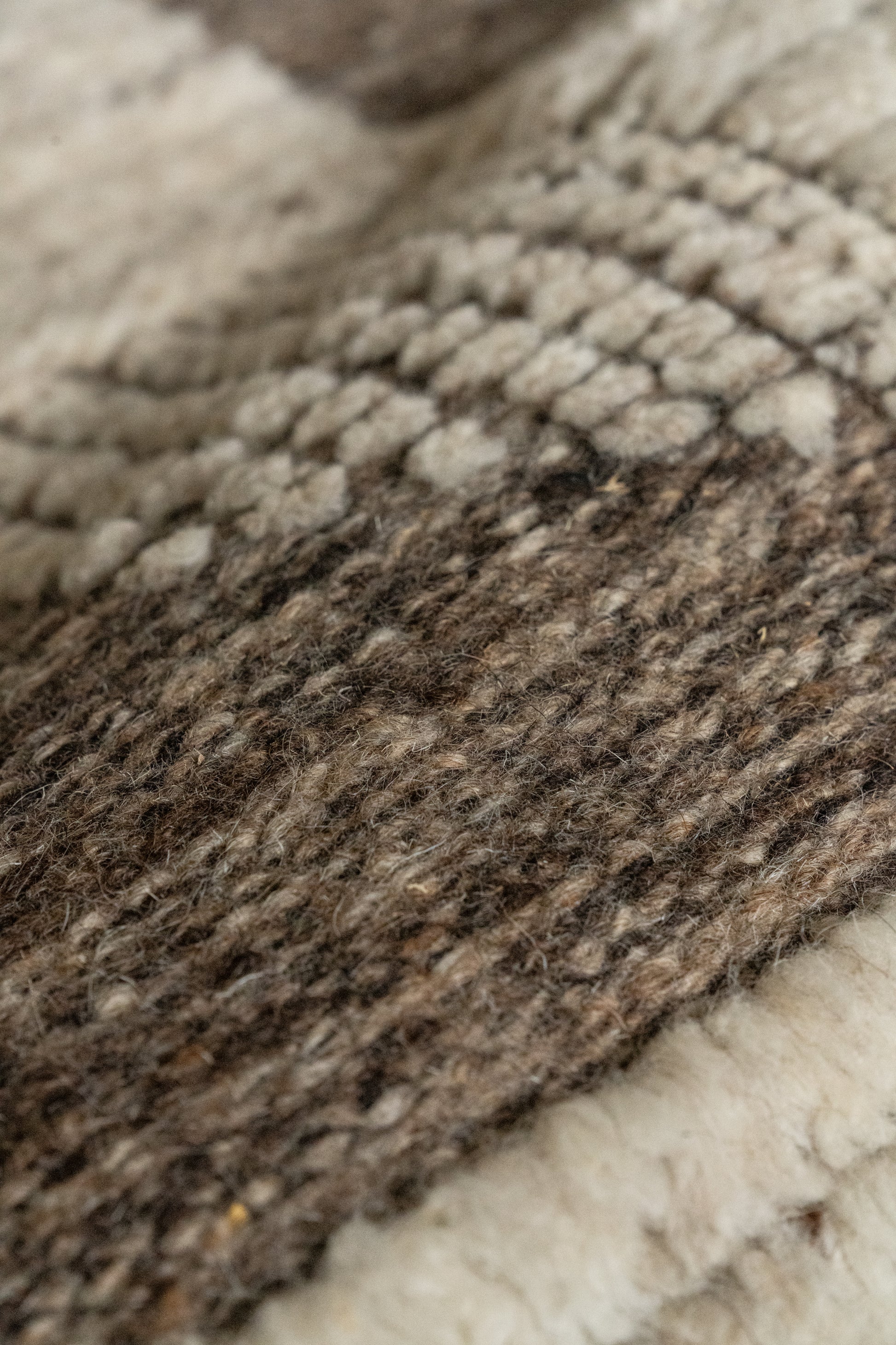 District-Loom-Culoir-Collection-Modern-Made-to-Order-Rug-Axis-Threshold