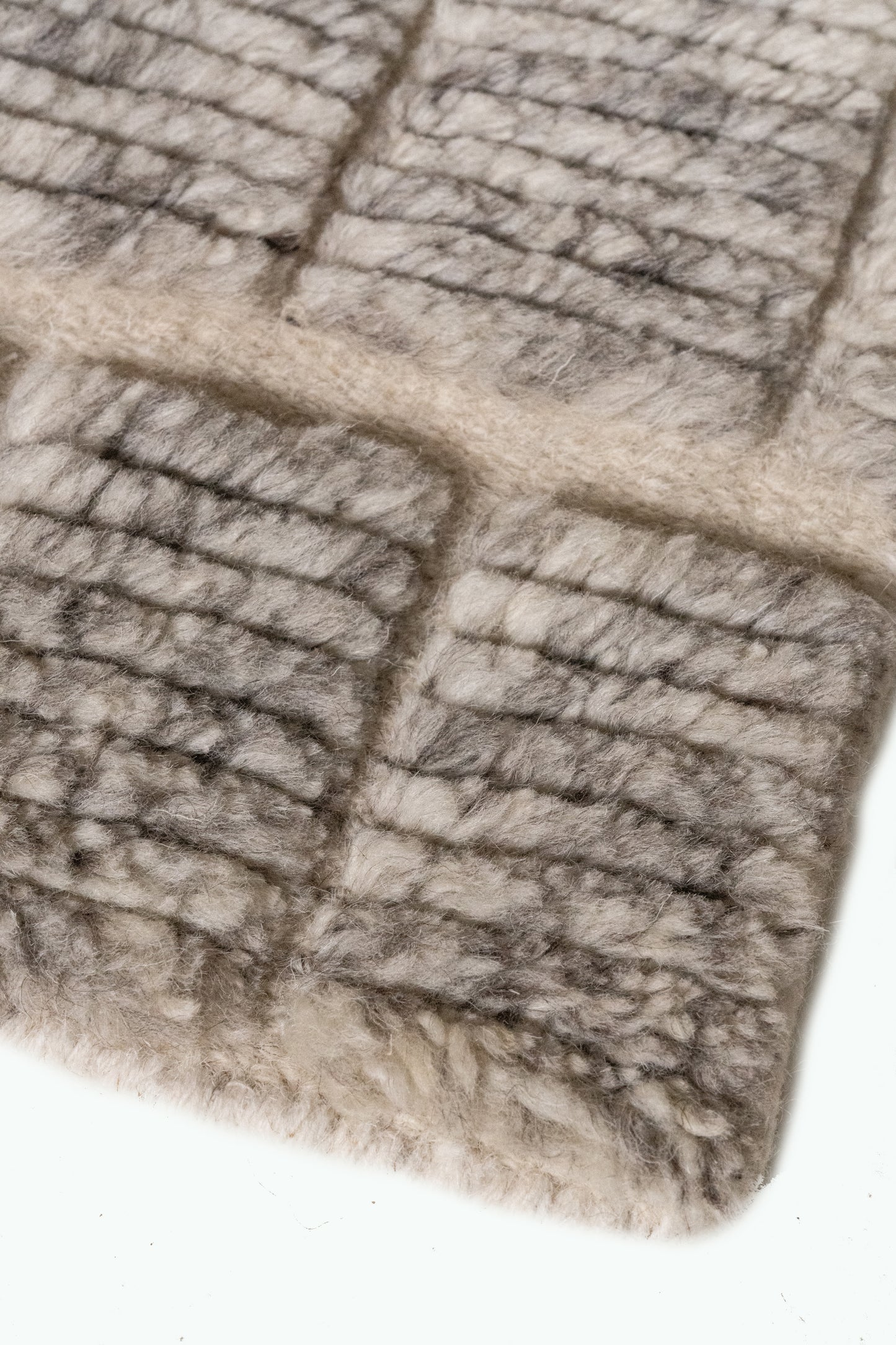 District-Loom-Culoir-Collection-Modern-Made-to-Order-Rug-Traverse