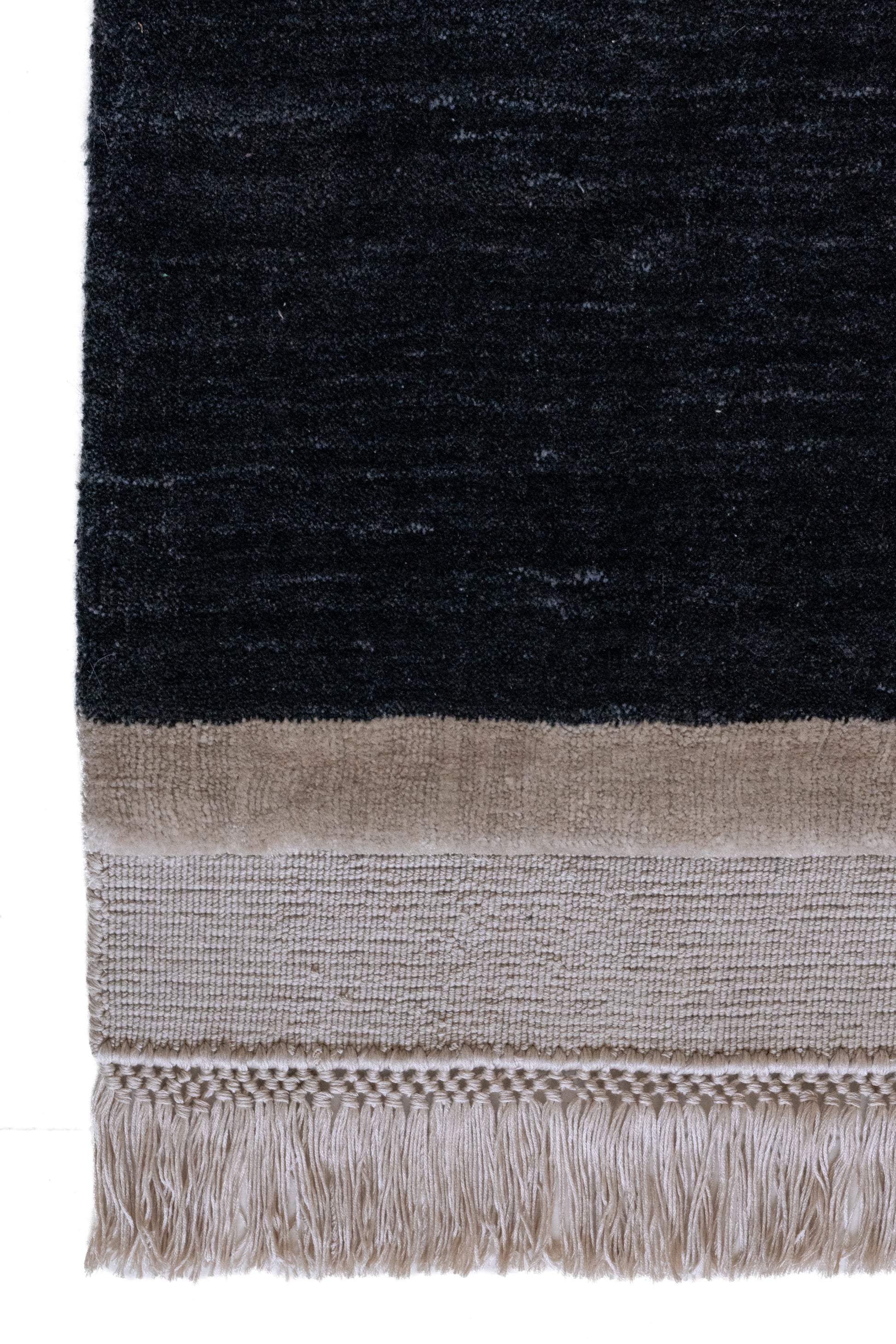 District-Loom-Custom-Rug-Indian-River-Chalet-Collection-Corner