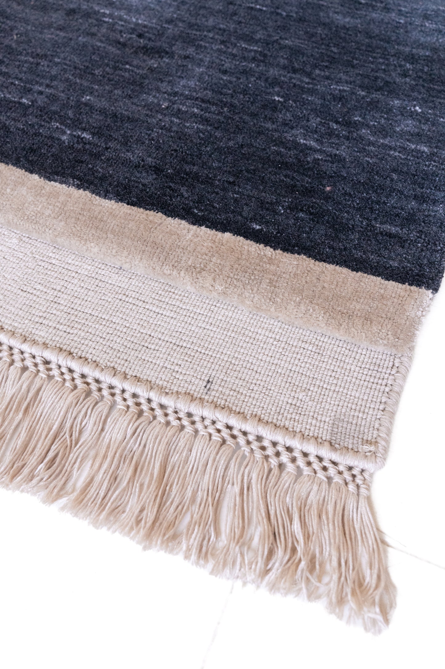 District-Loom-Custom-Rug-Indian-River-Chalet-Collection-Detail-Corner