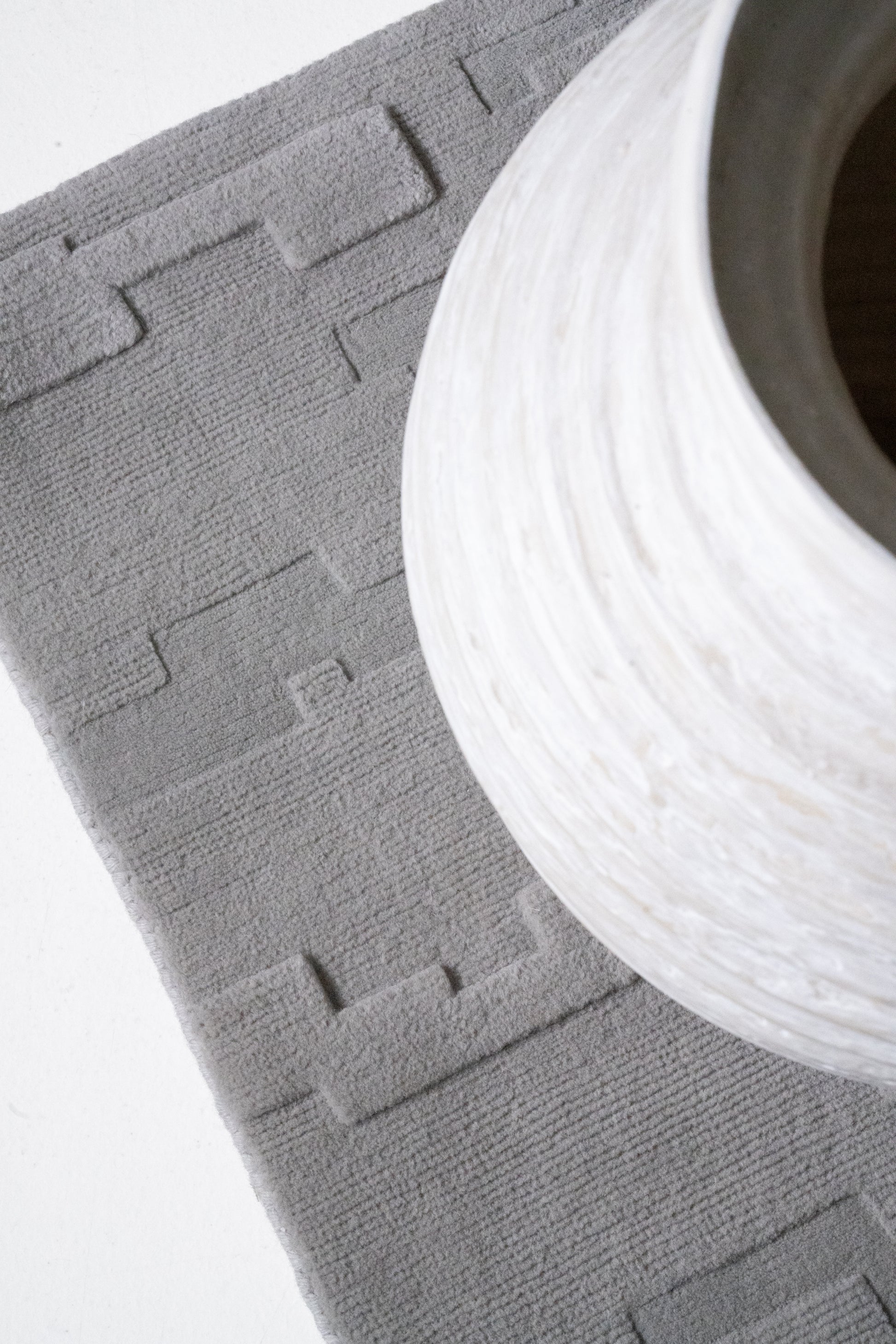 District-Loom-Strata-Collection-Contour-Styled