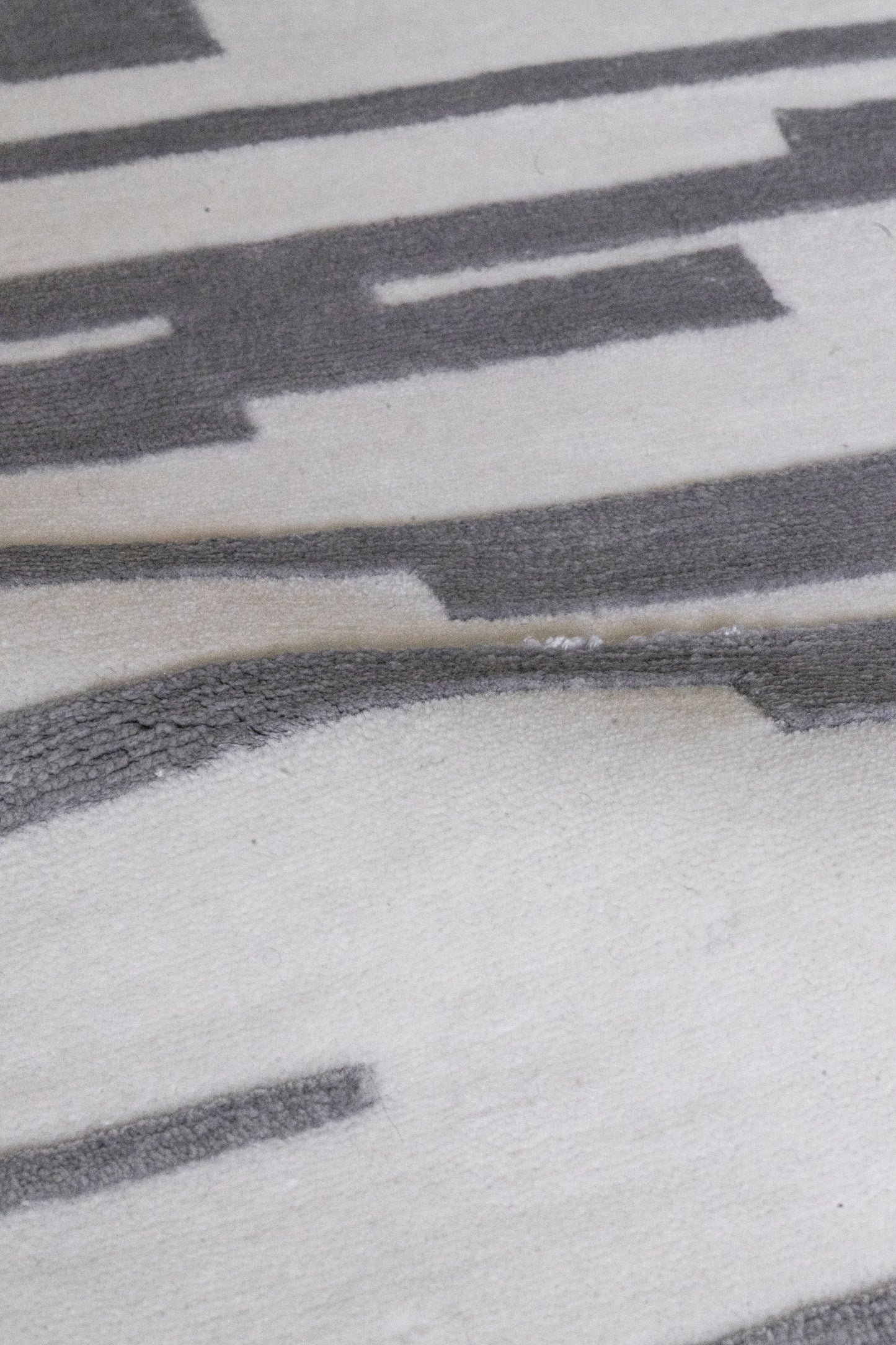 District-Loom-Strata-Collection-Foundation-Detail-Movement