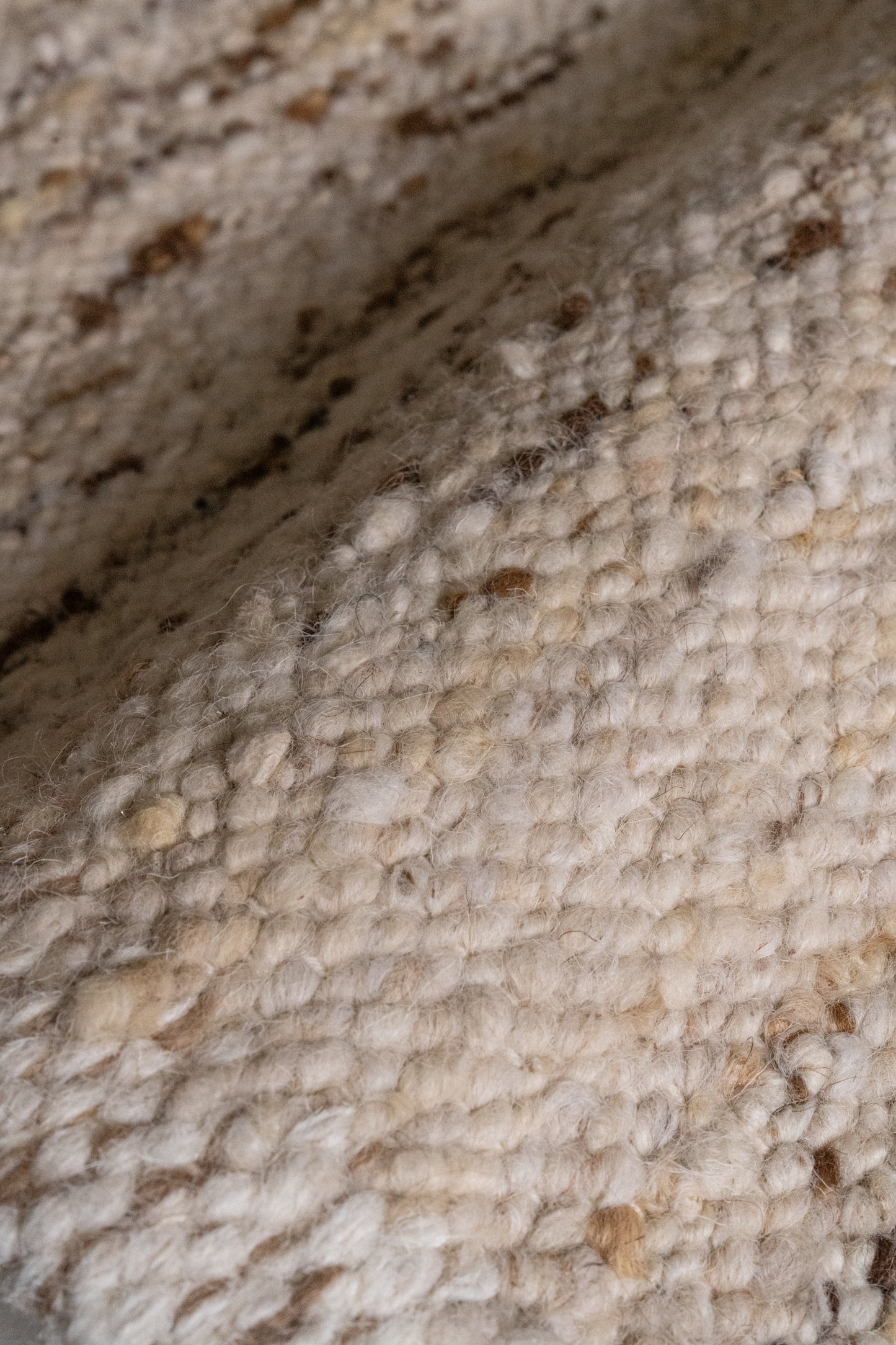 Linear-Rust :: District-Loom-Tundra-Collection-Ivory-Corner-Movement-Texture