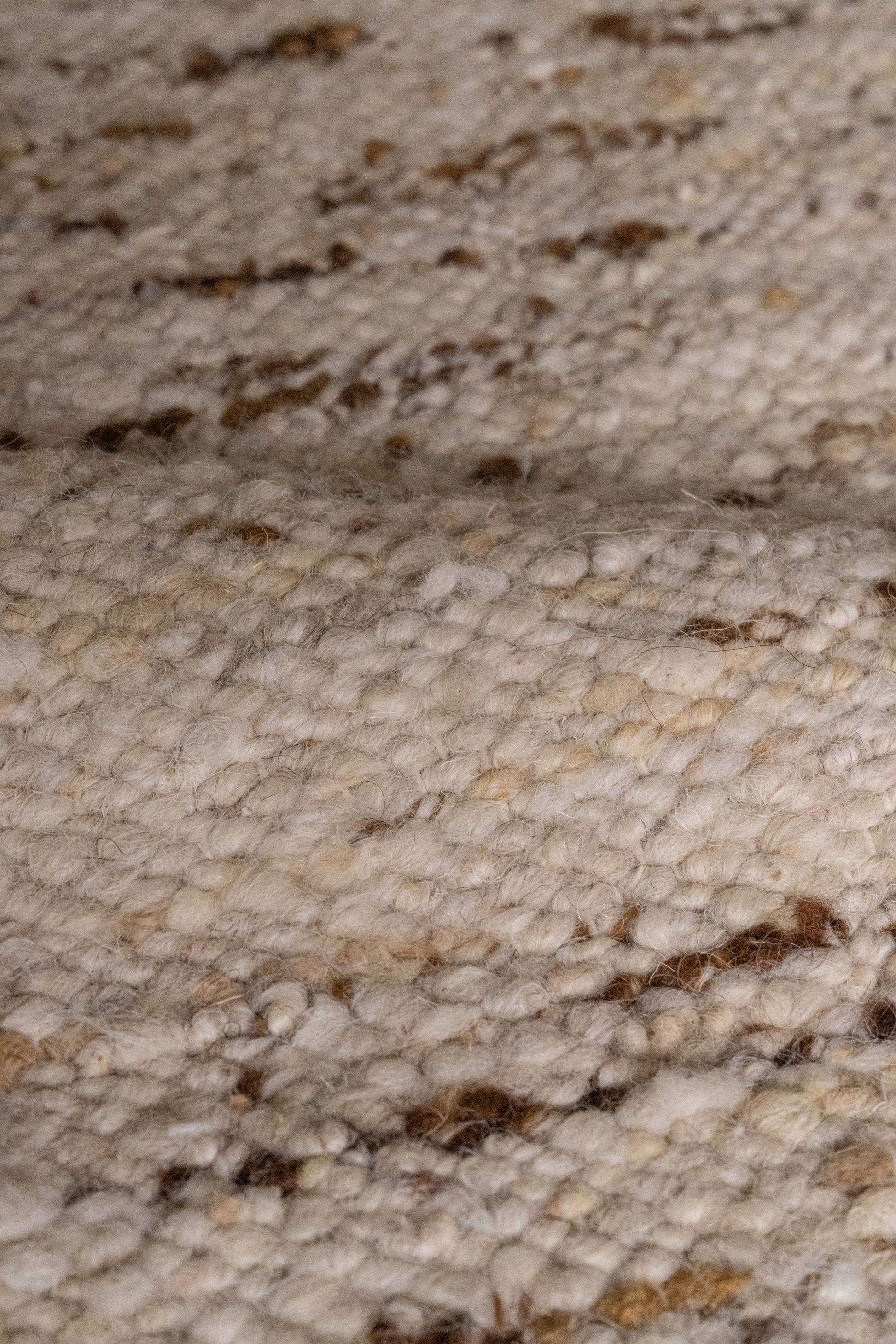 Linear-Rust :: District-Loom-Tundra-Collection-Ivory-Corner-Movement