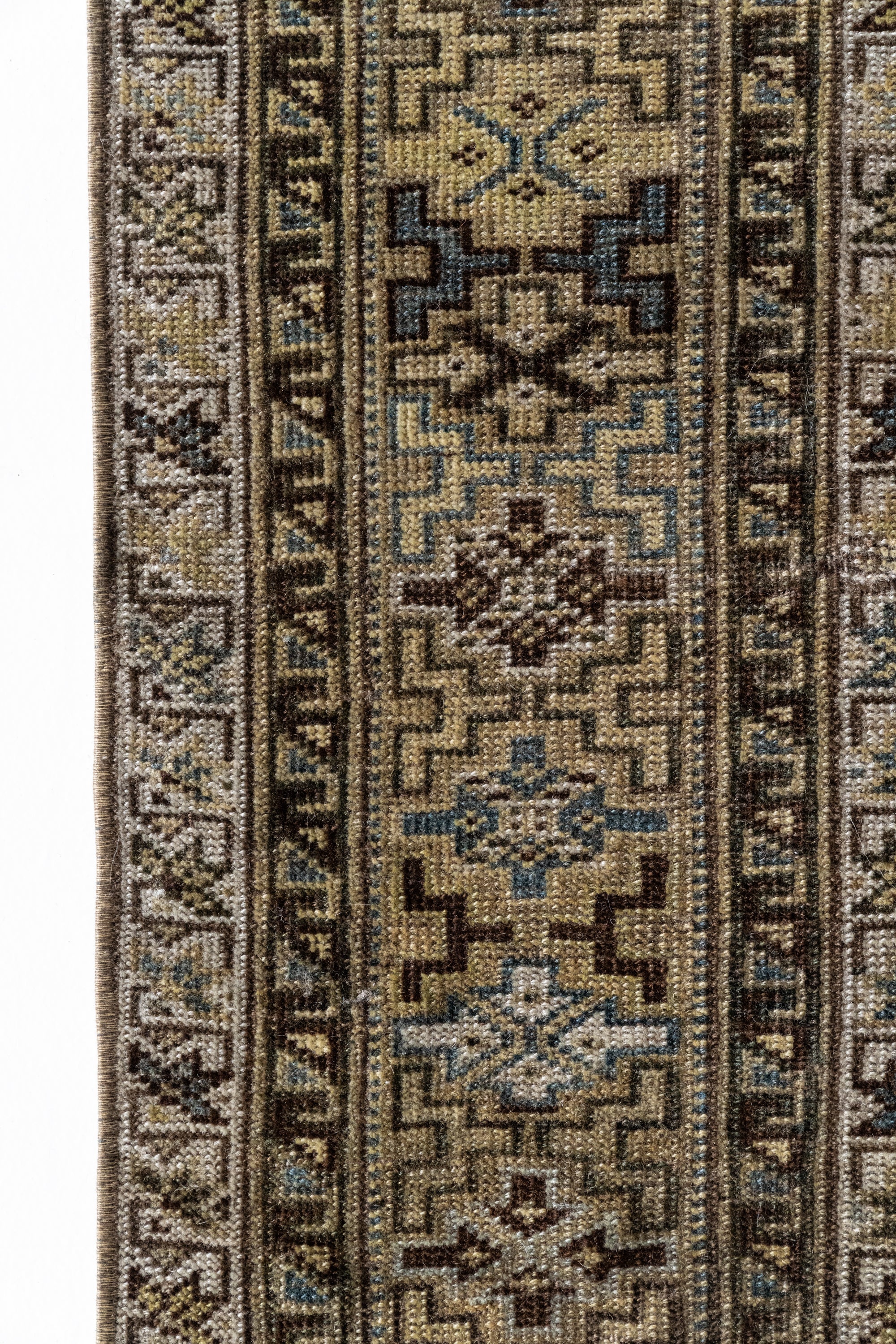 District-Loom-Vintage-Area-Rug-Miles-Edge