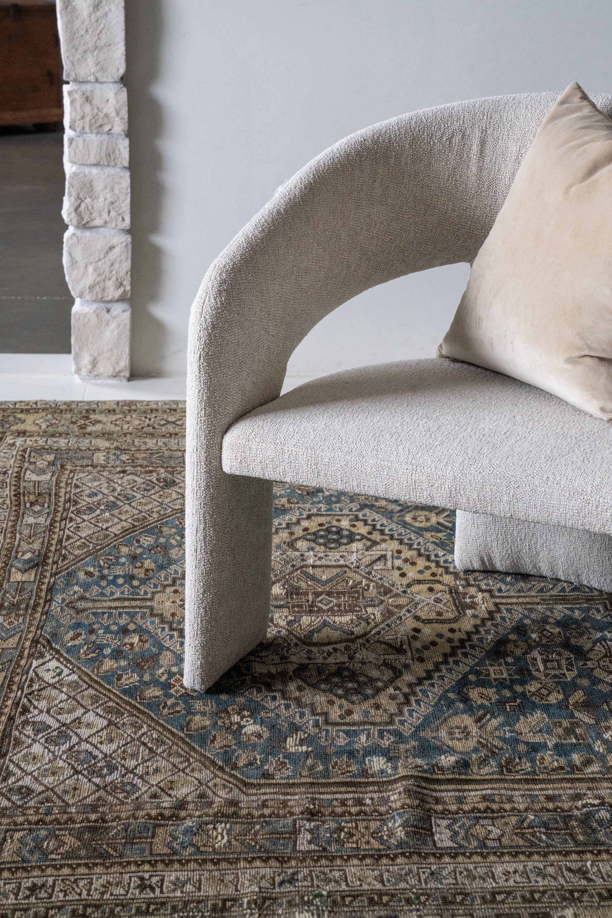 District-Loom-Vintage-Area-Rug-Miles-Style-Chair