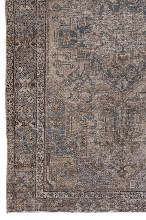 District-Loom-Vintage-Karaja-Scatter-Rug-Corner