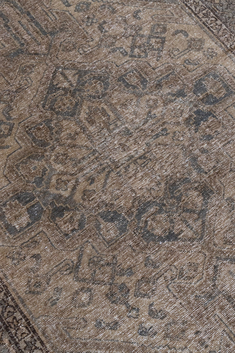 District-Loom-Vintage-Karaja-Scatter-Rug-Detail