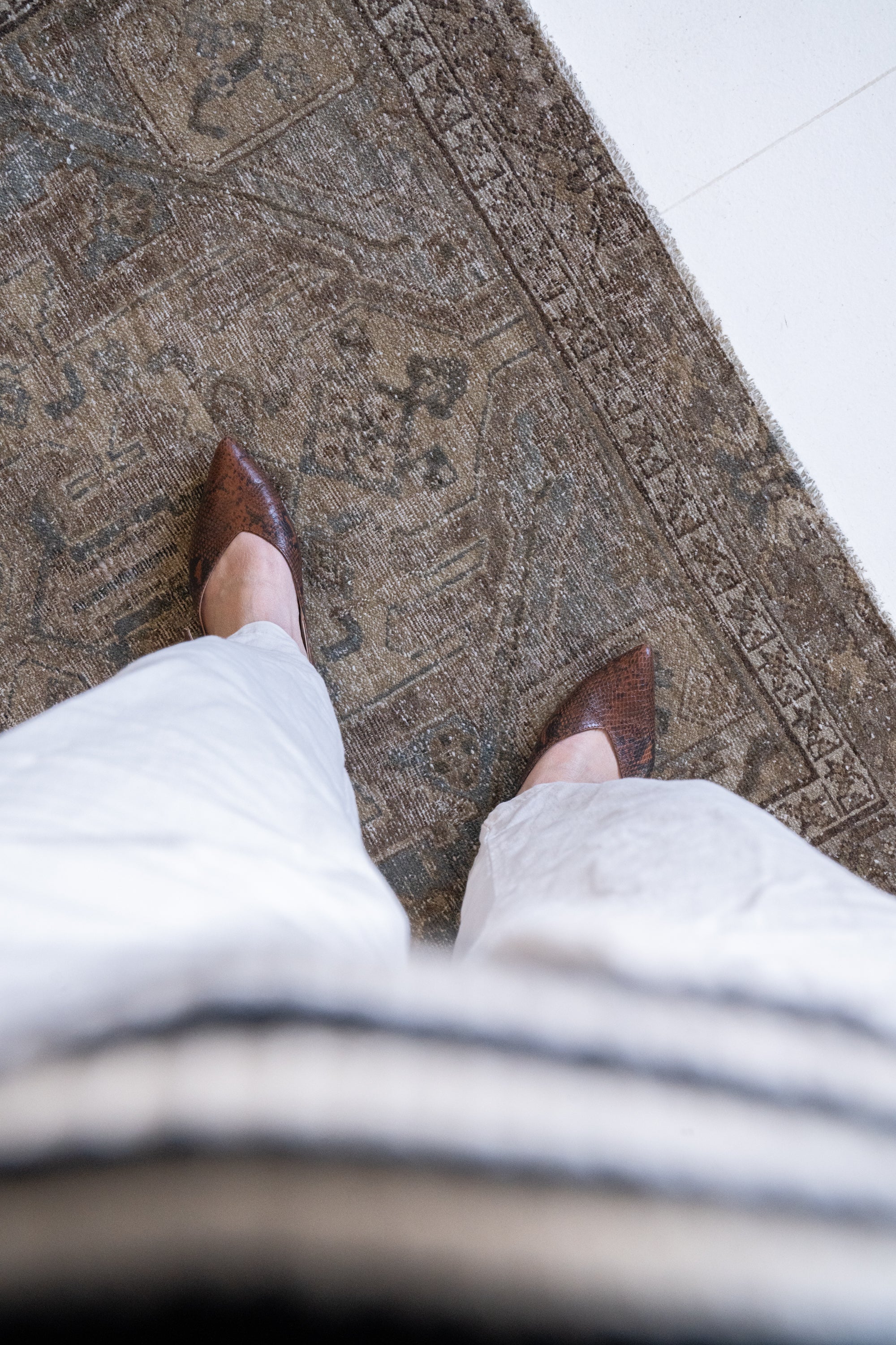 District-Loom-Vintage-Karaja-Scatter-Rug-Shoe