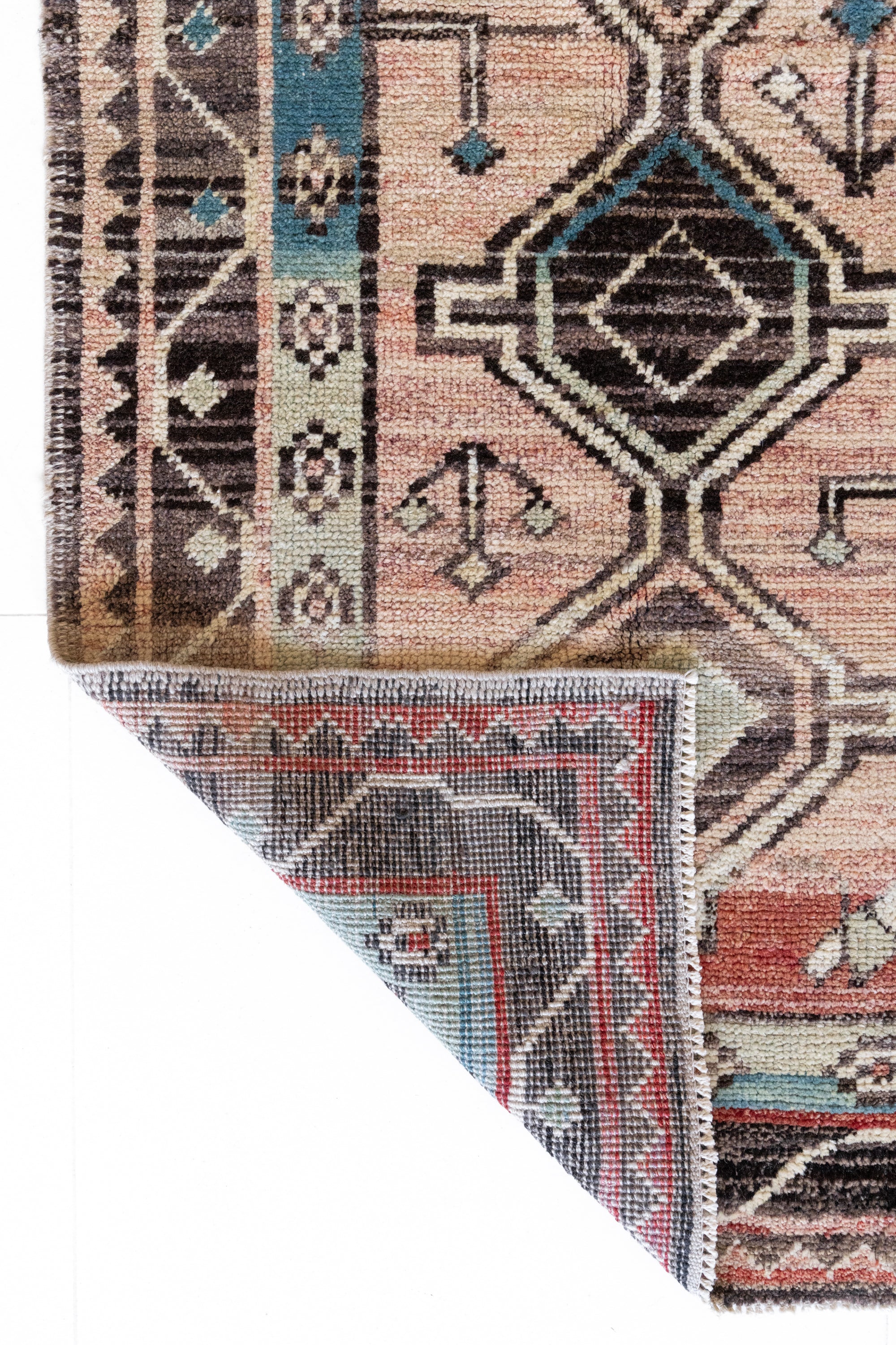 District-Loom-Vintage-Kars-Runner-Rug-Fairfield-Corner-Flip
