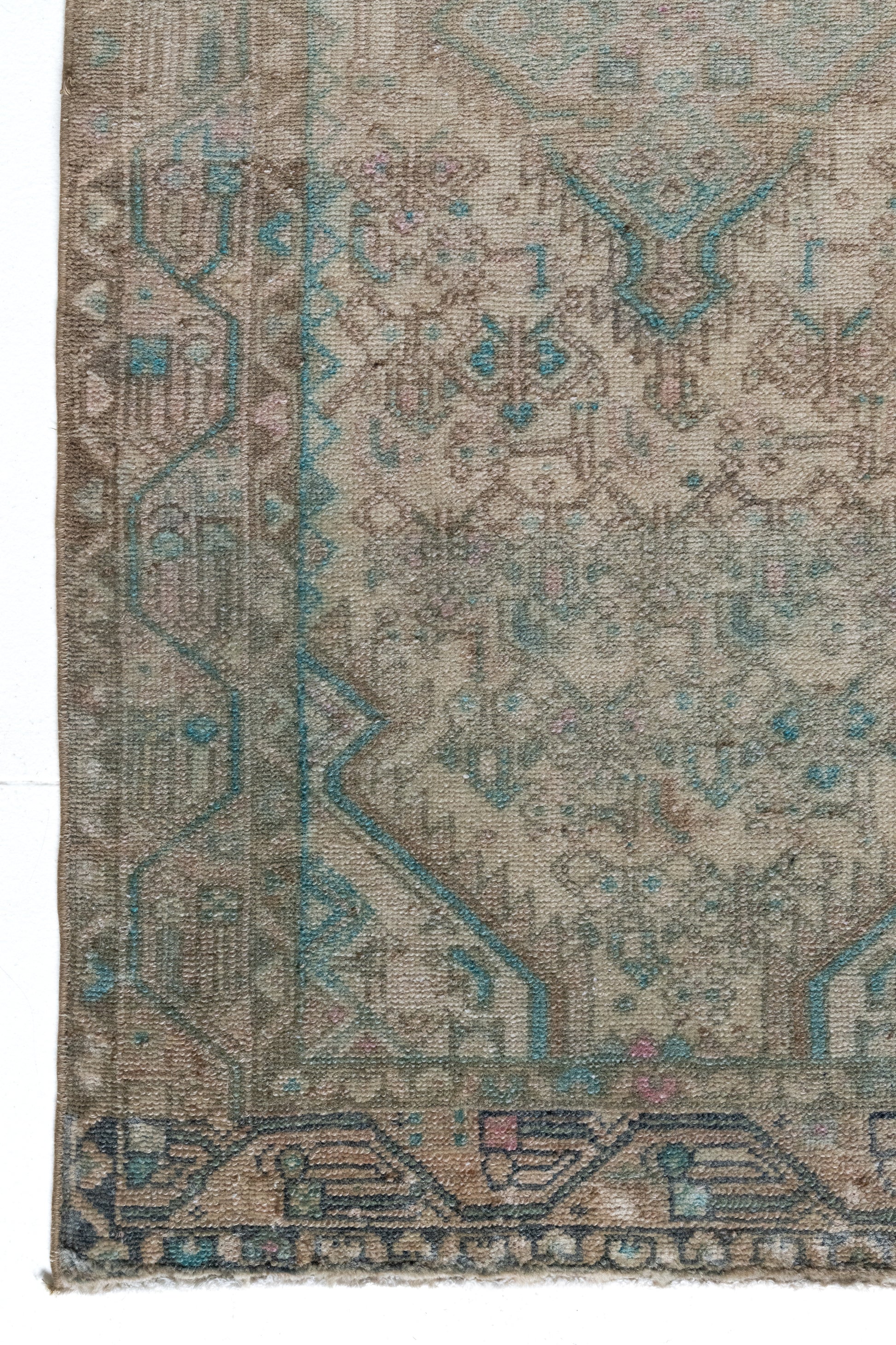 District-Loom-Vintage-Lilihan-Runner-Rug-Laramie