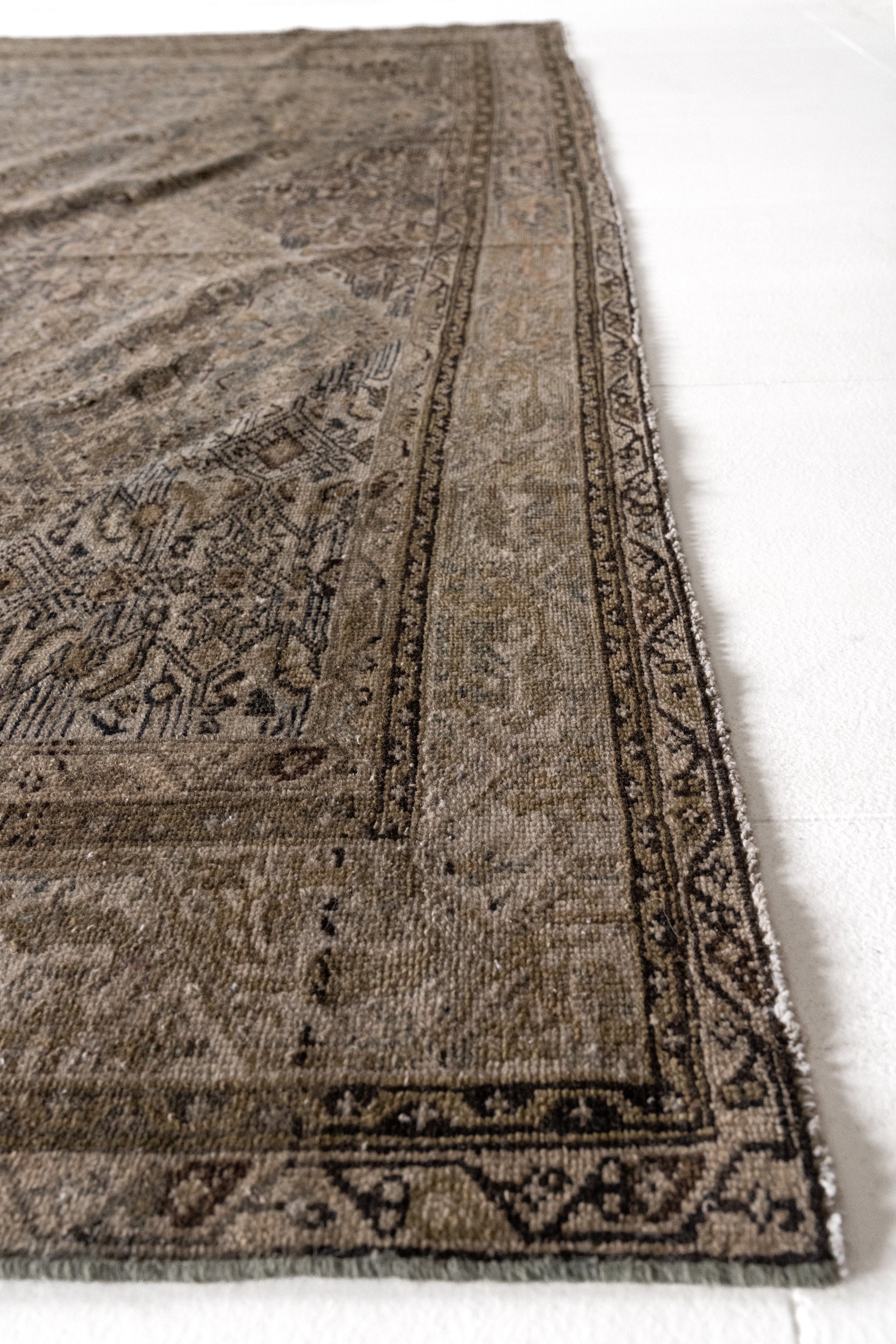 District-Loom-Vintage-Malayer-Area-Rug-Livingston-Edge-Corner