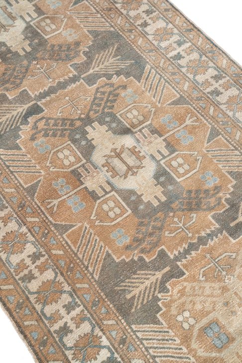 District-Loom-Vintage-Runner-Rug-Timber-Detail