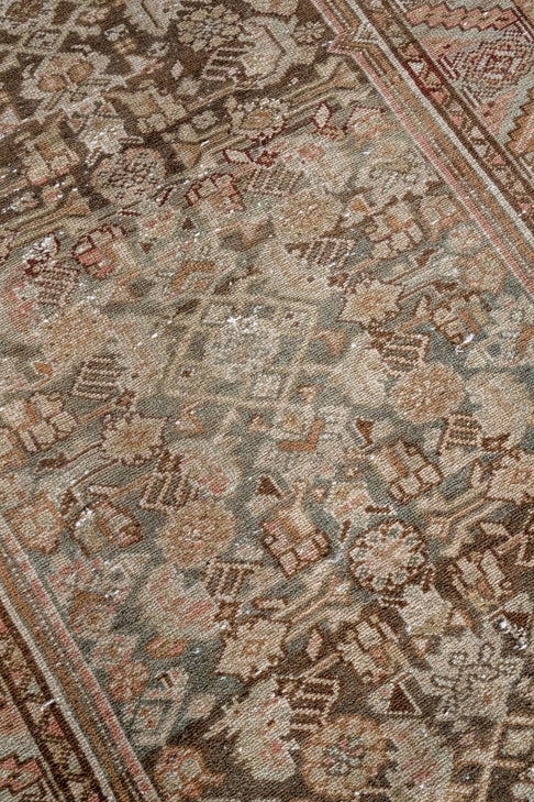 District-Loom-Vintage-Runner-Rug-Troy-Motif-Close-Up