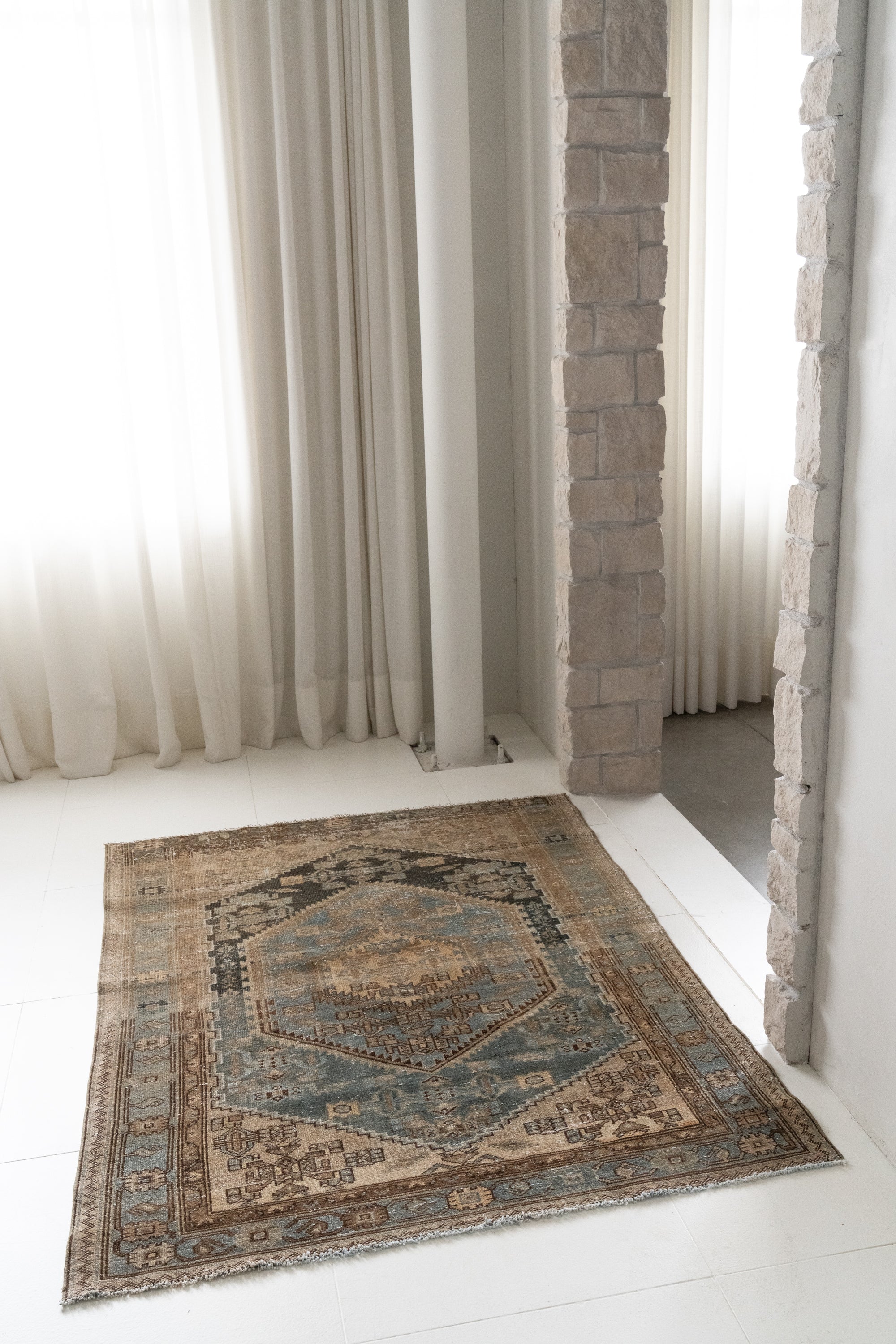 District-Loom-Vintage-Scatter-Rug-Arch