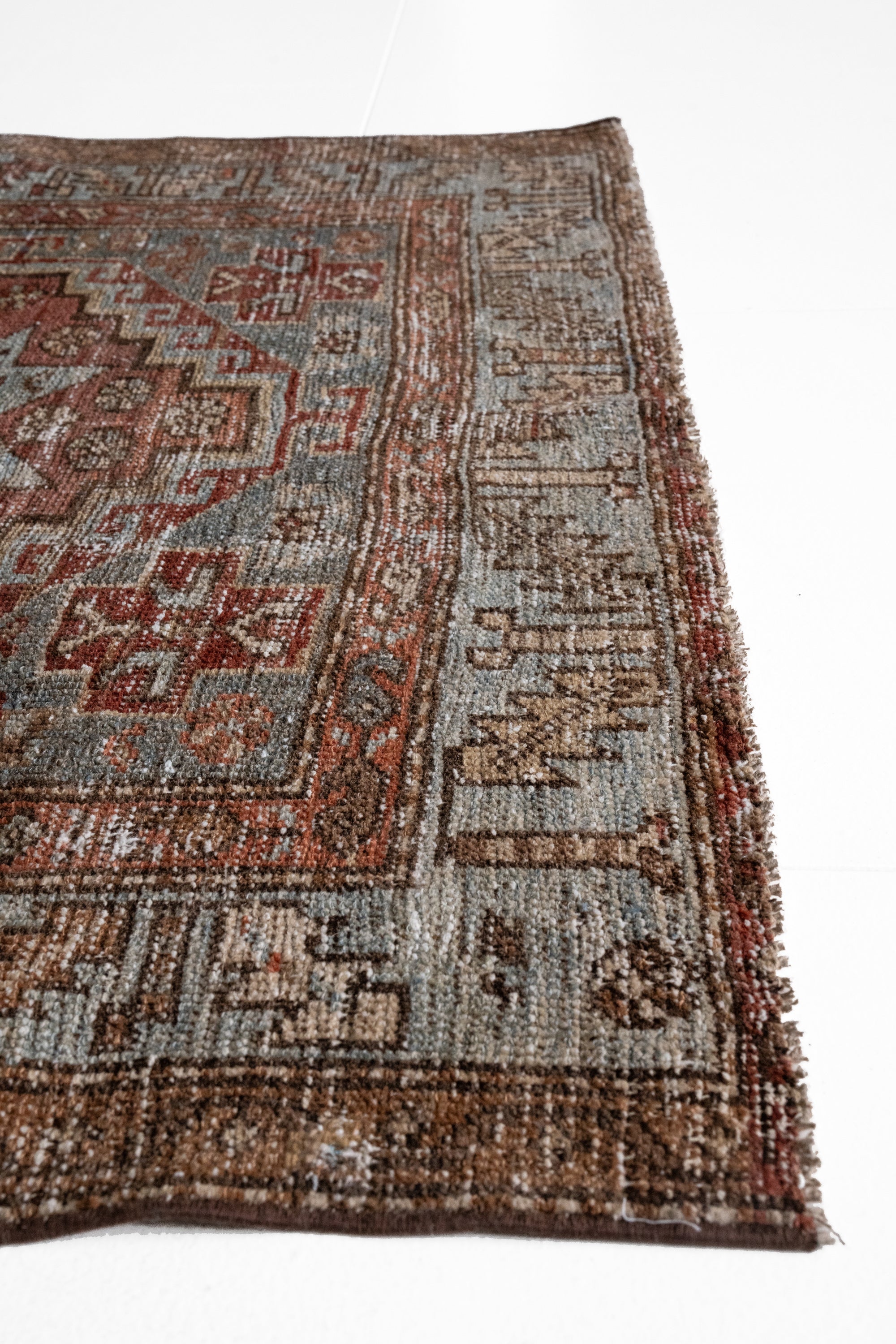 District-Loom-Vintage-Scatter-Rug-Laurel
