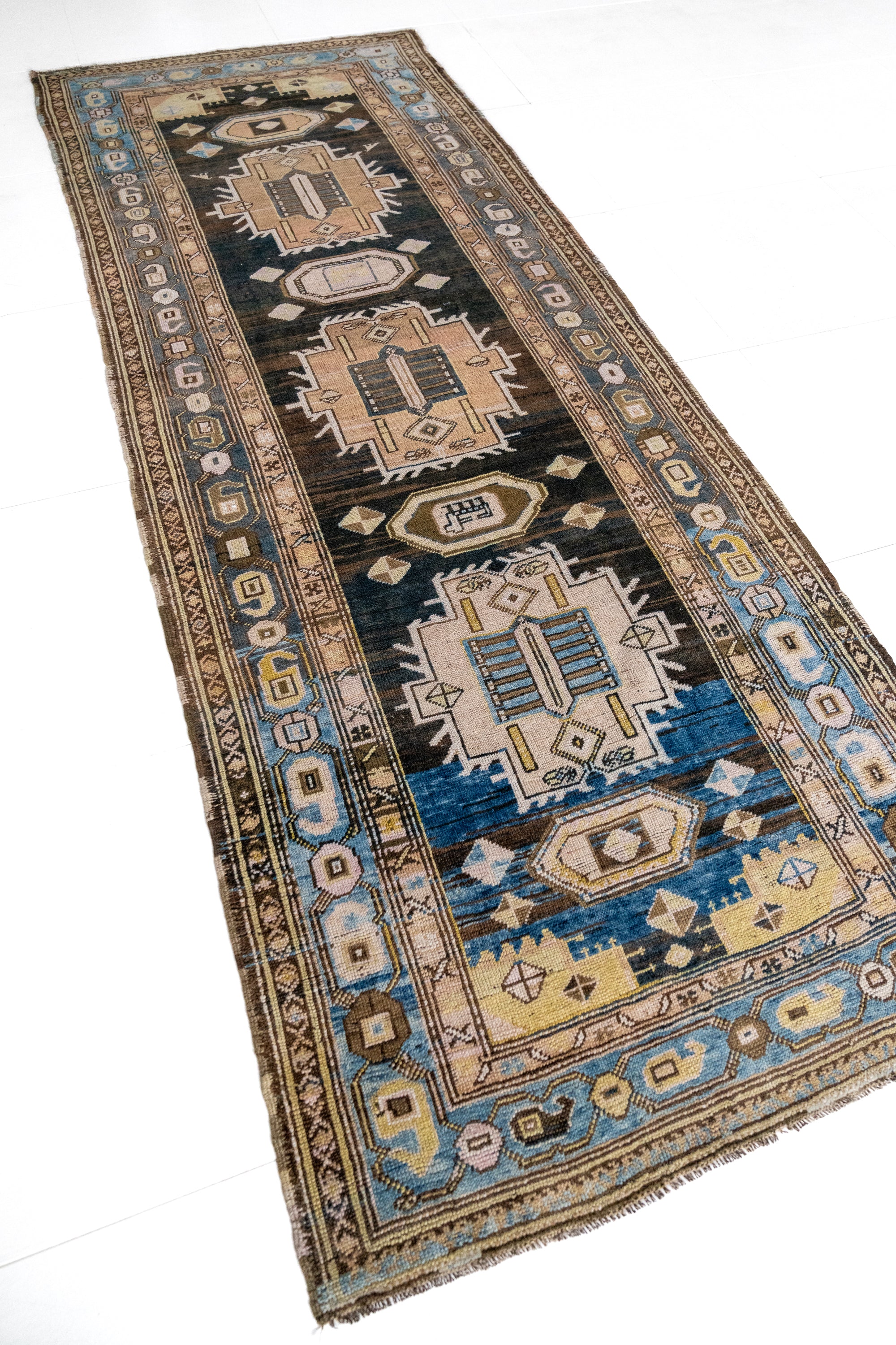 District-Loom-Vintage-Scatter-Rug-Norris-Corner-View