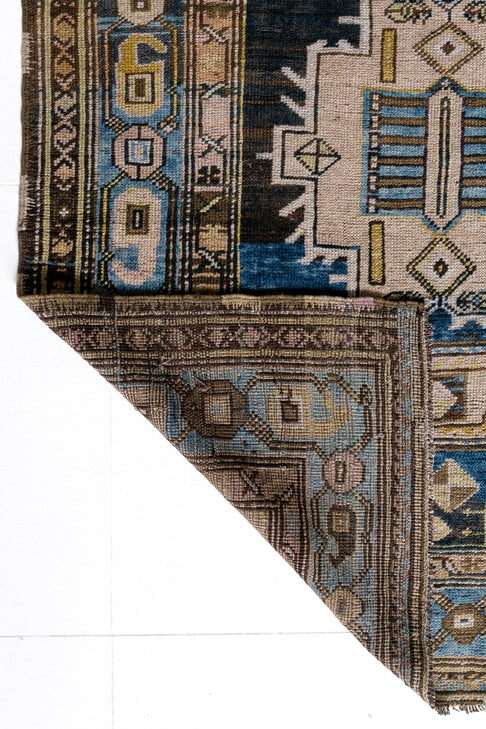 District-Loom-Vintage-Scatter-Rug-Norris-Detail-Close-Up-Folded-Corner