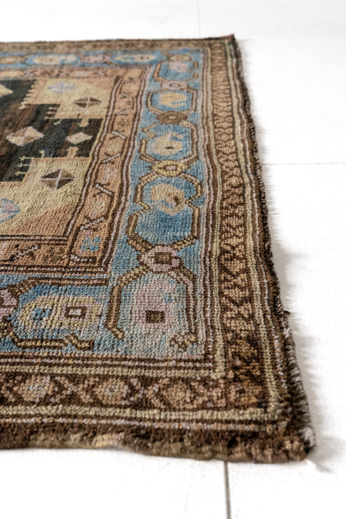 District-Loom-Vintage-Scatter-Rug-Norris-Edge-View