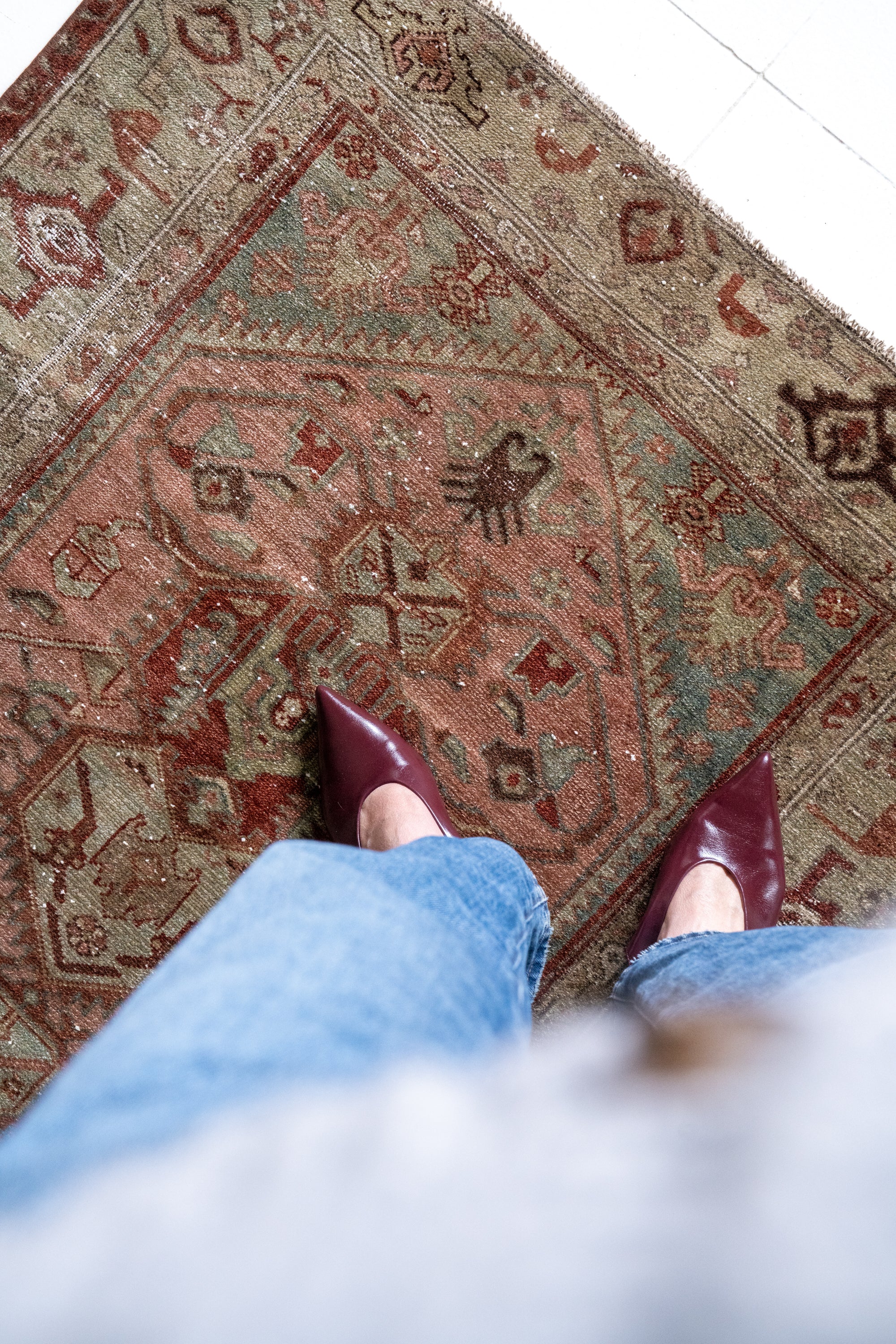 District-Loom-Vintage-Scatter-Rug-Pierra-Shoe