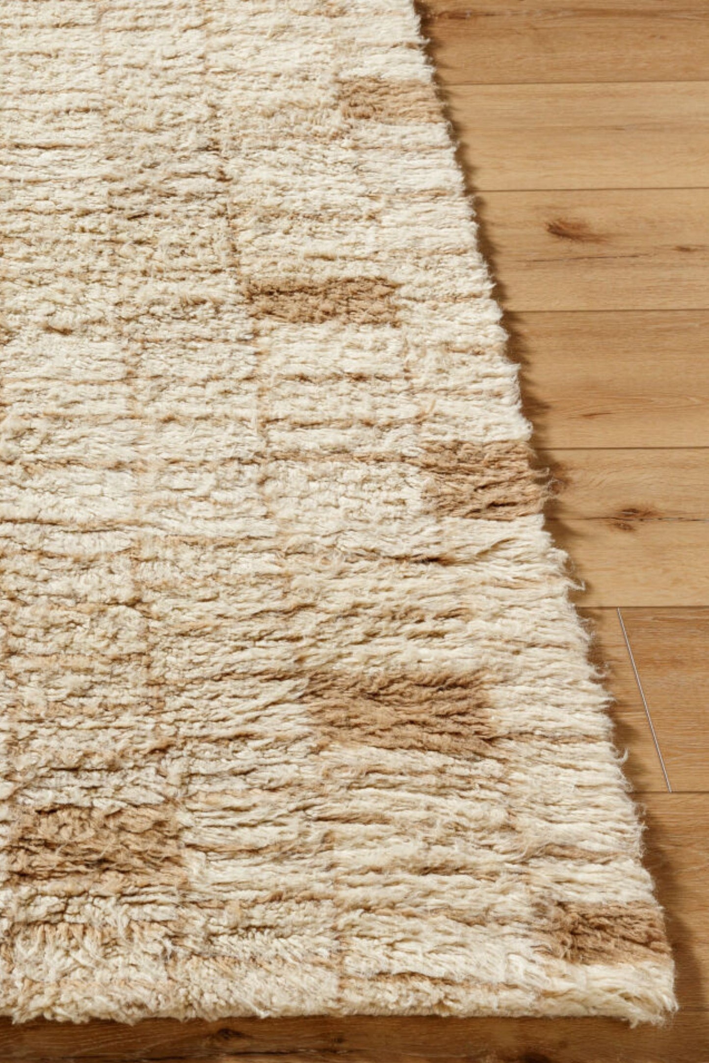 District Loom Modern hand knotted Moroccan Beni Ourain rug 011