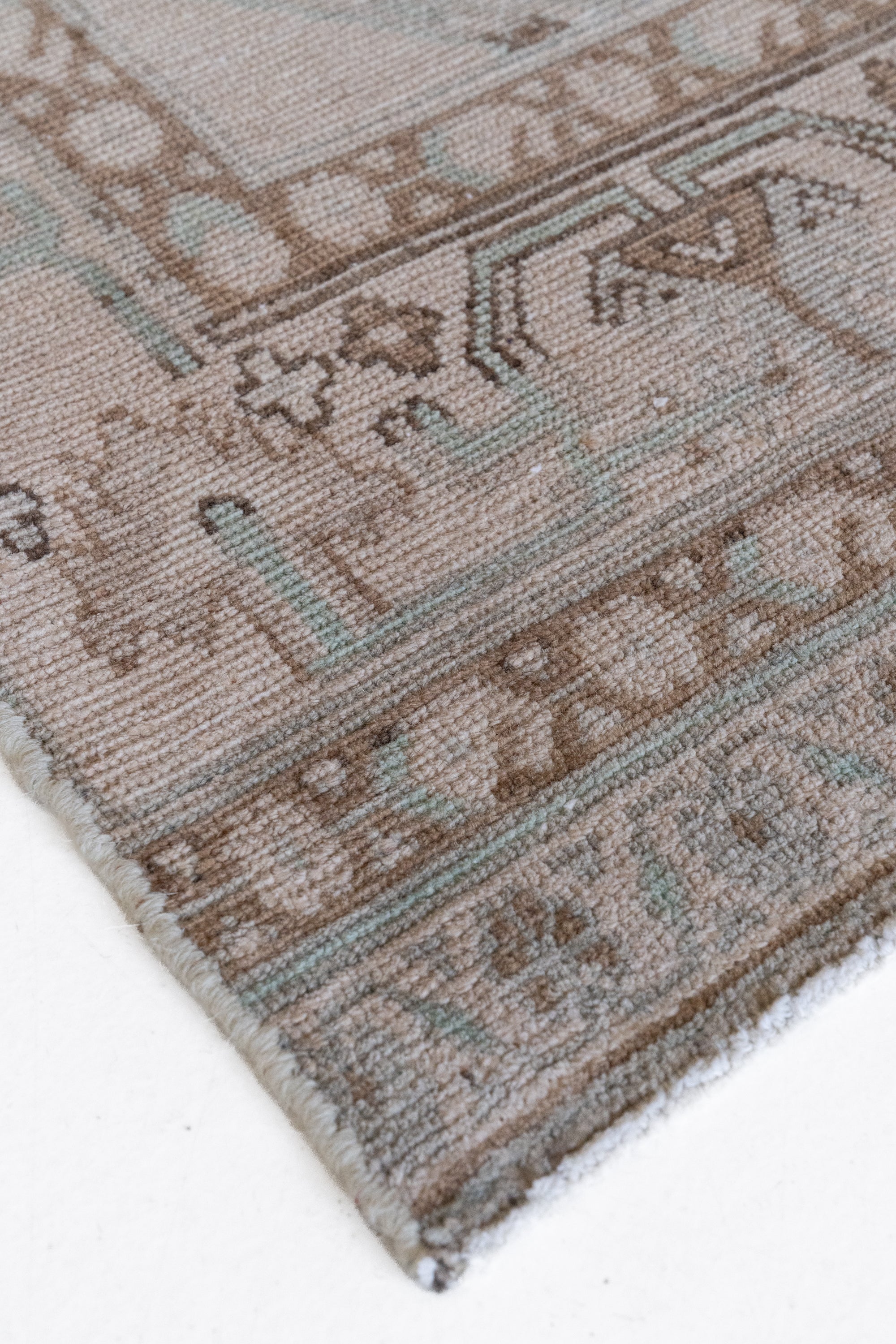 District Loom-Vintage-Malayer-Runner-Rug-Lolo-Corner-Angel