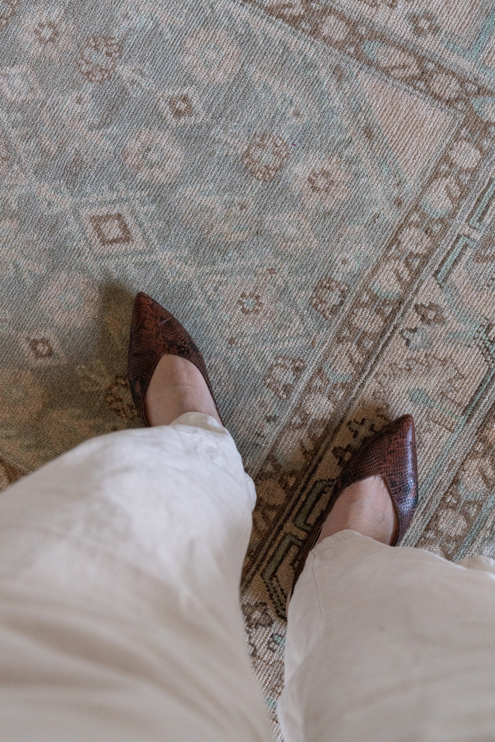 District Loom-Vintage-Malayer-Runner-Rug-Lolo-Corner-Shoe